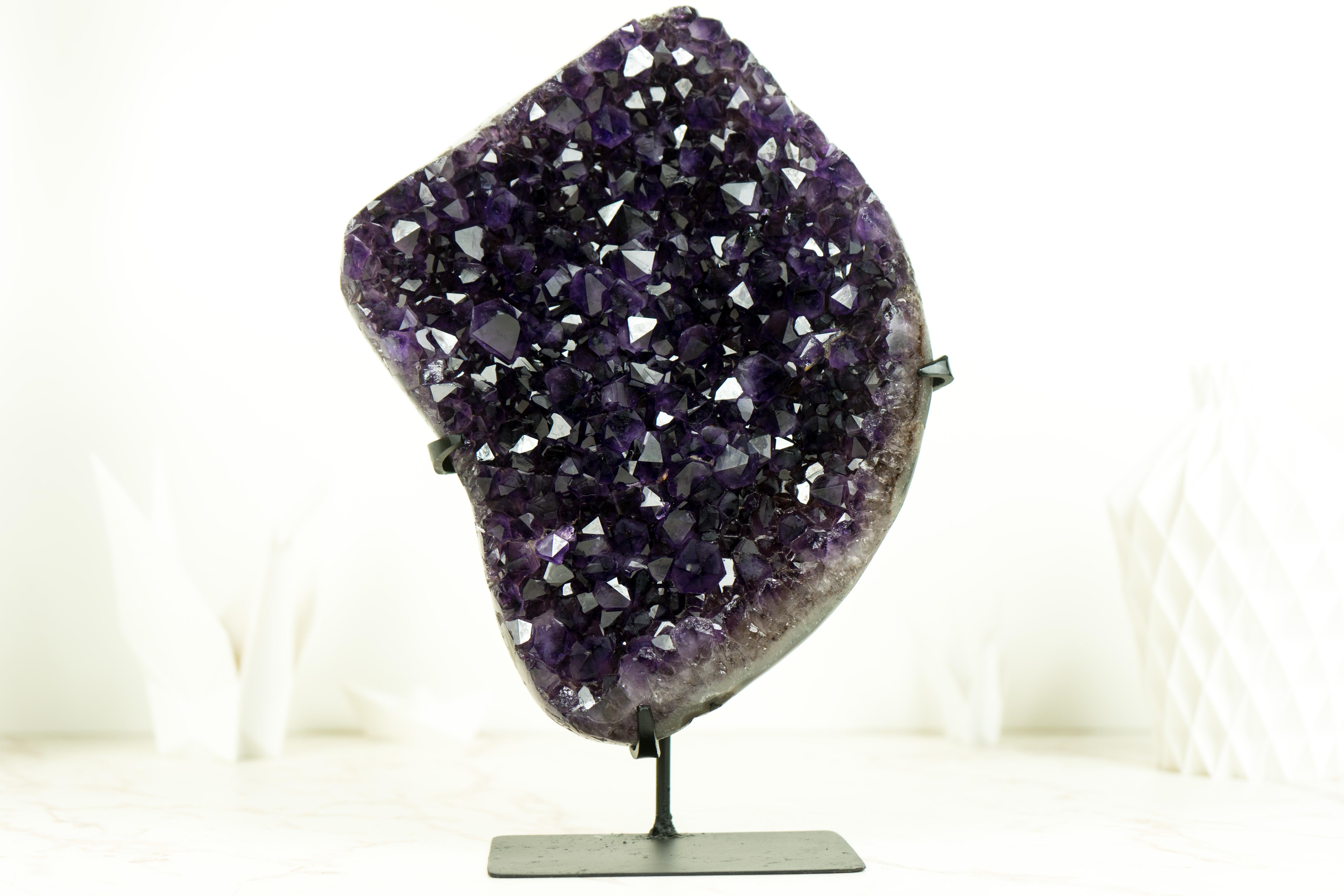 Natural Deep Purple Amethyst Cluster with High-Grade Grape Jelly Amethyst Druzy In New Condition For Sale In Ametista Do Sul, BR