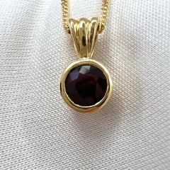 Natural Deep Red Ruby 0.51ct Round 18k Yellow Gold Solitaire Pendant Necklace