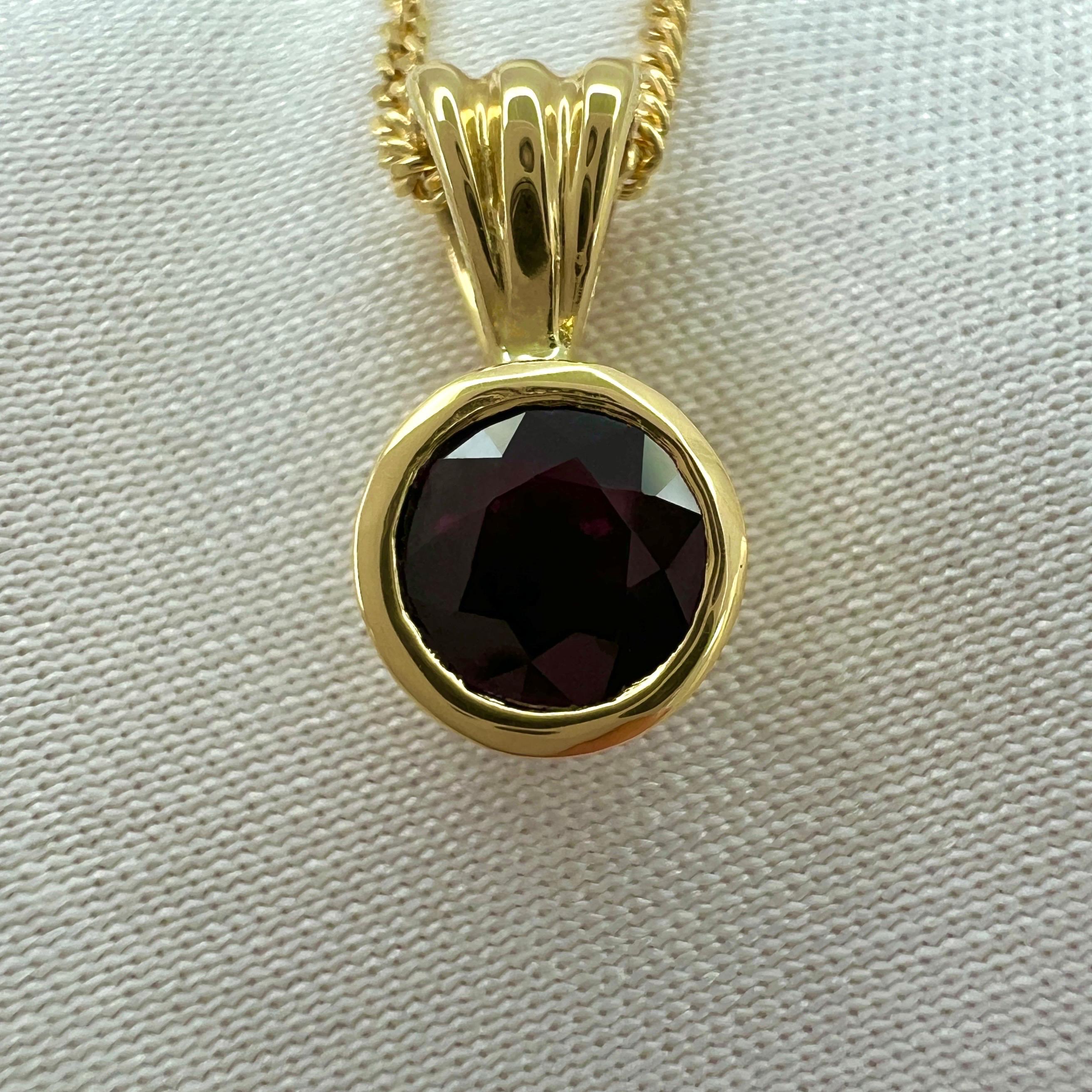 Round Cut Natural Deep Red Ruby 0.51ct Round 18k Yellow Gold Solitaire Pendant Necklace For Sale