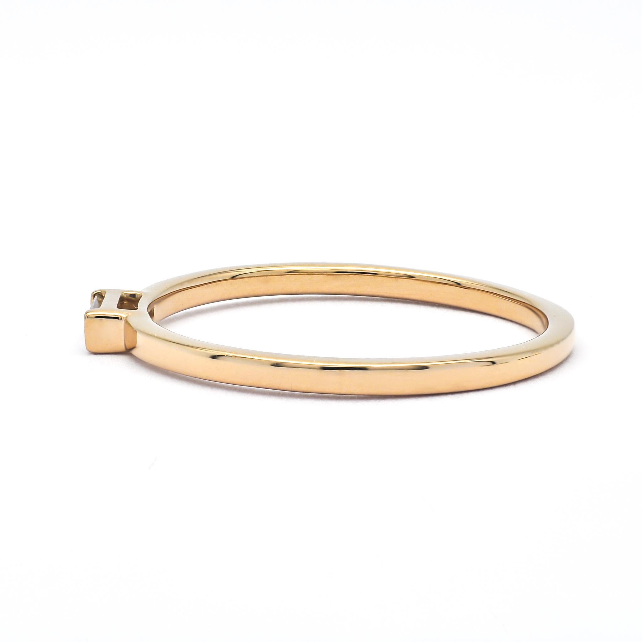 Modern Natural Diamond 0.06CT 18Karat Rose Gold Baguette Cut Solitaire Ring For Sale
