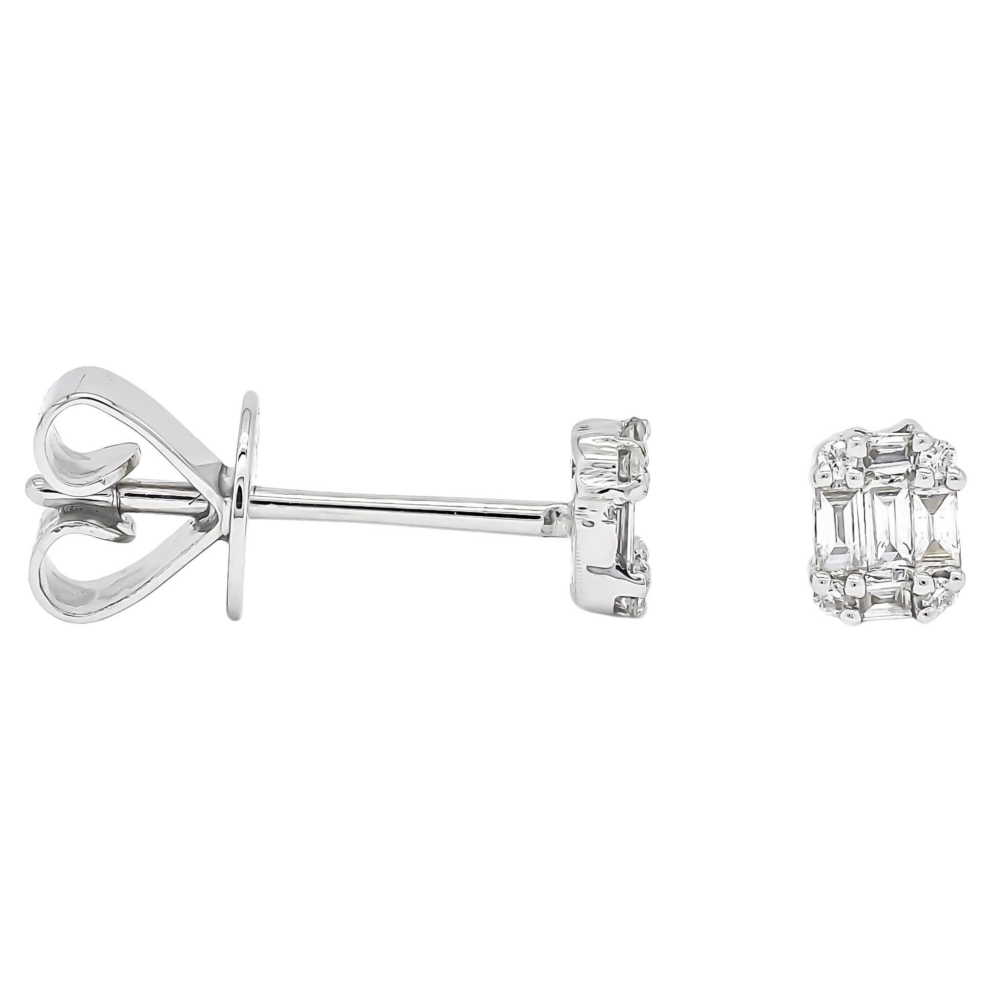 Elevate your jewelry collection with the timeless sophistication of our Natural Baguette Diamond Cluster Stud Earrings. These exquisite earrings are meticulously crafted to enhance your style with a blend of elegance and ethical luxury.

Featuring a