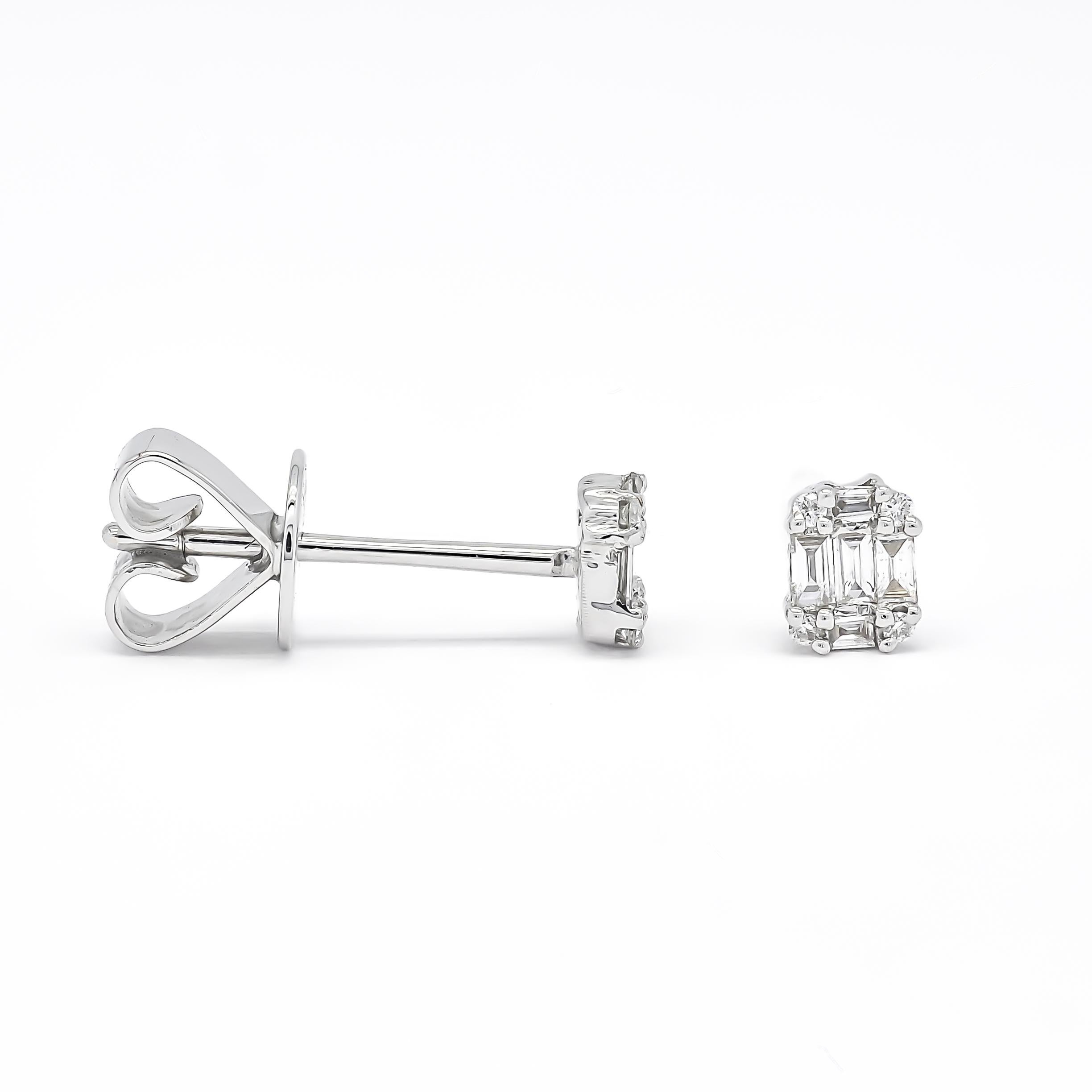 Baguette Cut Natural Diamond 0.14 carats 18 KT White Gold Simple Cluster Earrings  For Sale