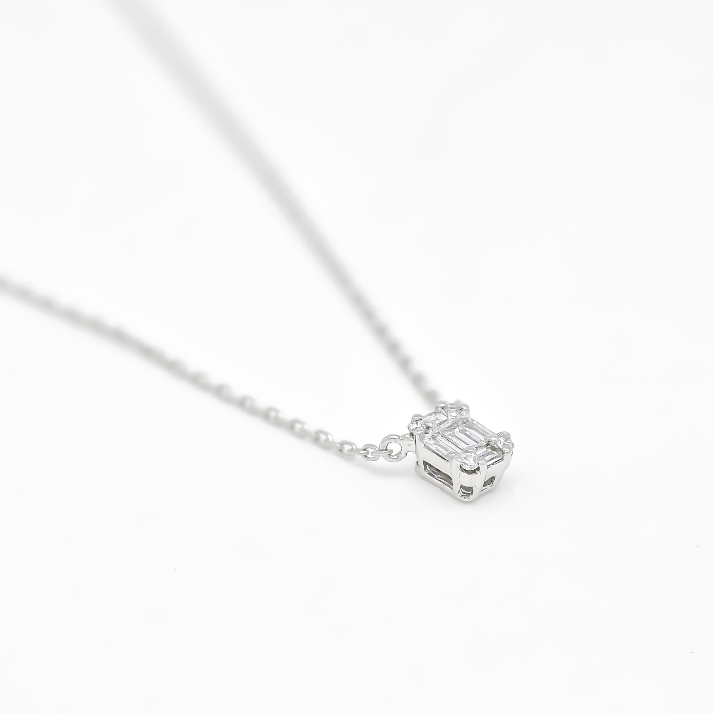 da uomo o donna Diamante naturale da 0,15 carati in oro bianco 18 KT Ciondolo a catena semplice in vendita