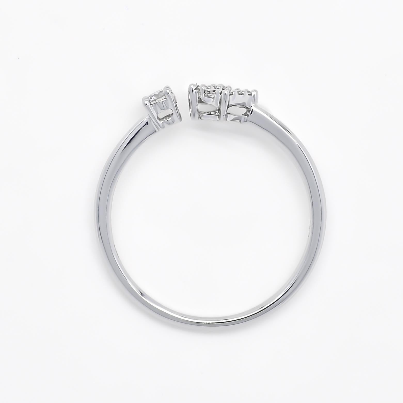 Brilliant Cut Natural Diamond 0.15 carats 18KT White Gold Cluster Solitaire Duo Open Ring For Sale