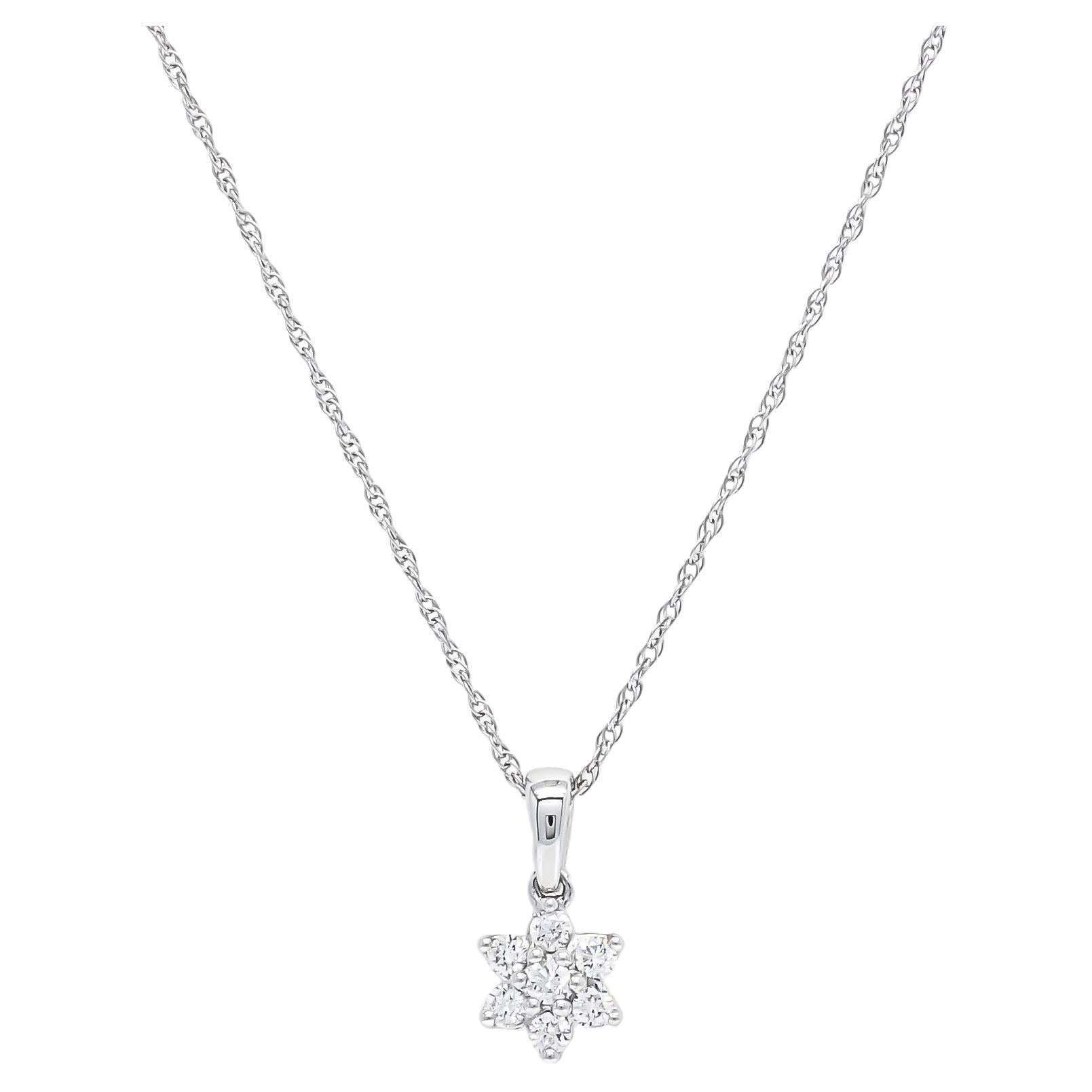 Natural Diamond 0.16 carats 18KT White Gold Flower Pendant Chain Necklace For Sale