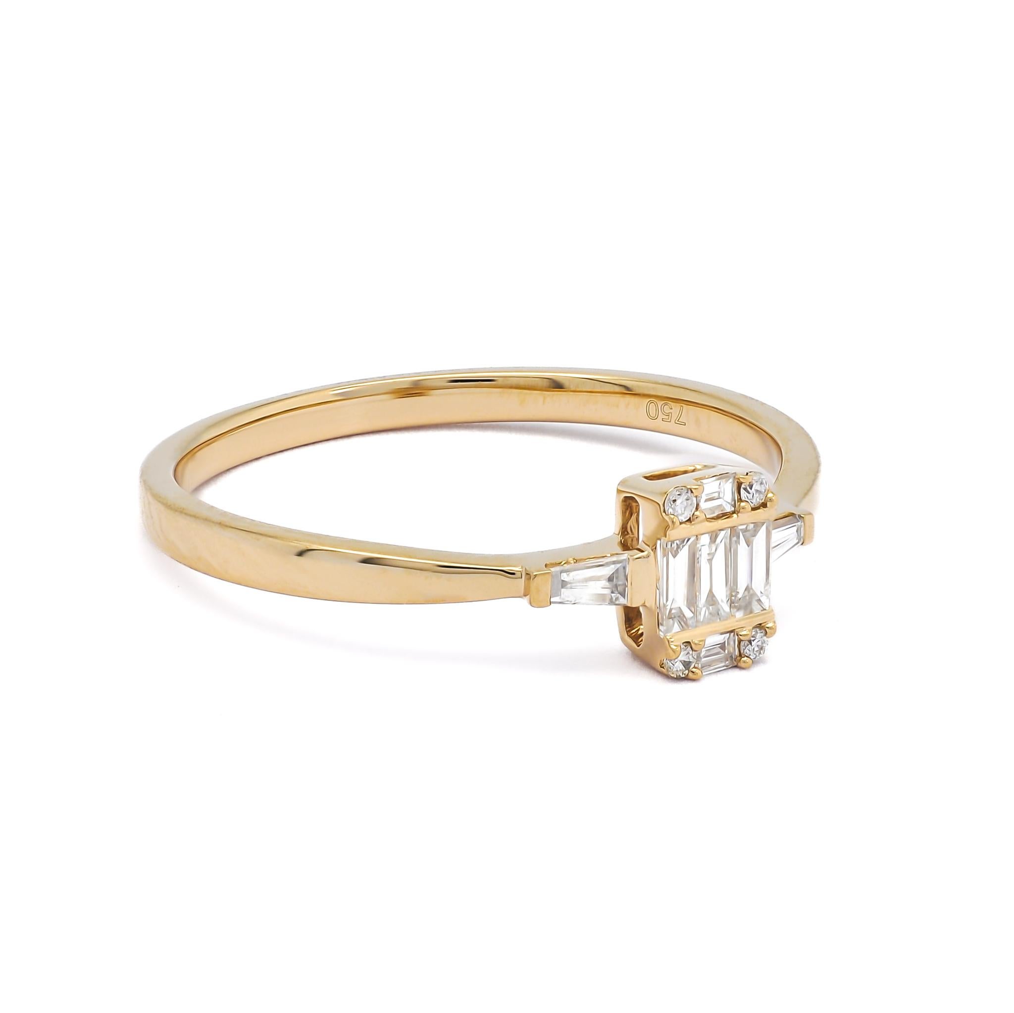 Baguette Cut Natural Diamond 0.19CT 18Karat Rose Gold Diamond Engagement Ring For Sale