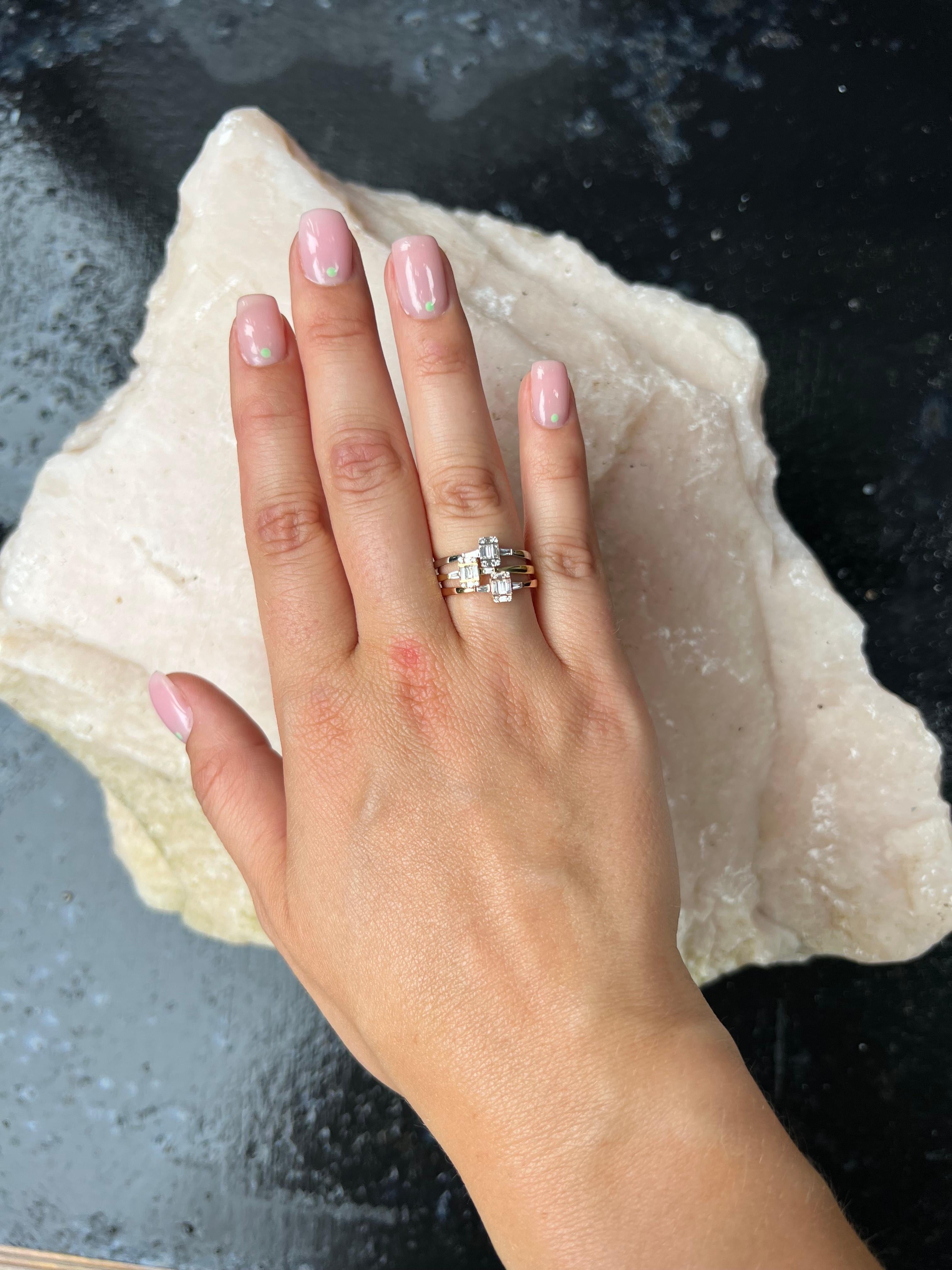 Anello di fidanzamento Baguette in oro bianco 18 carati con diamante naturale 0,19 carati in vendita 4