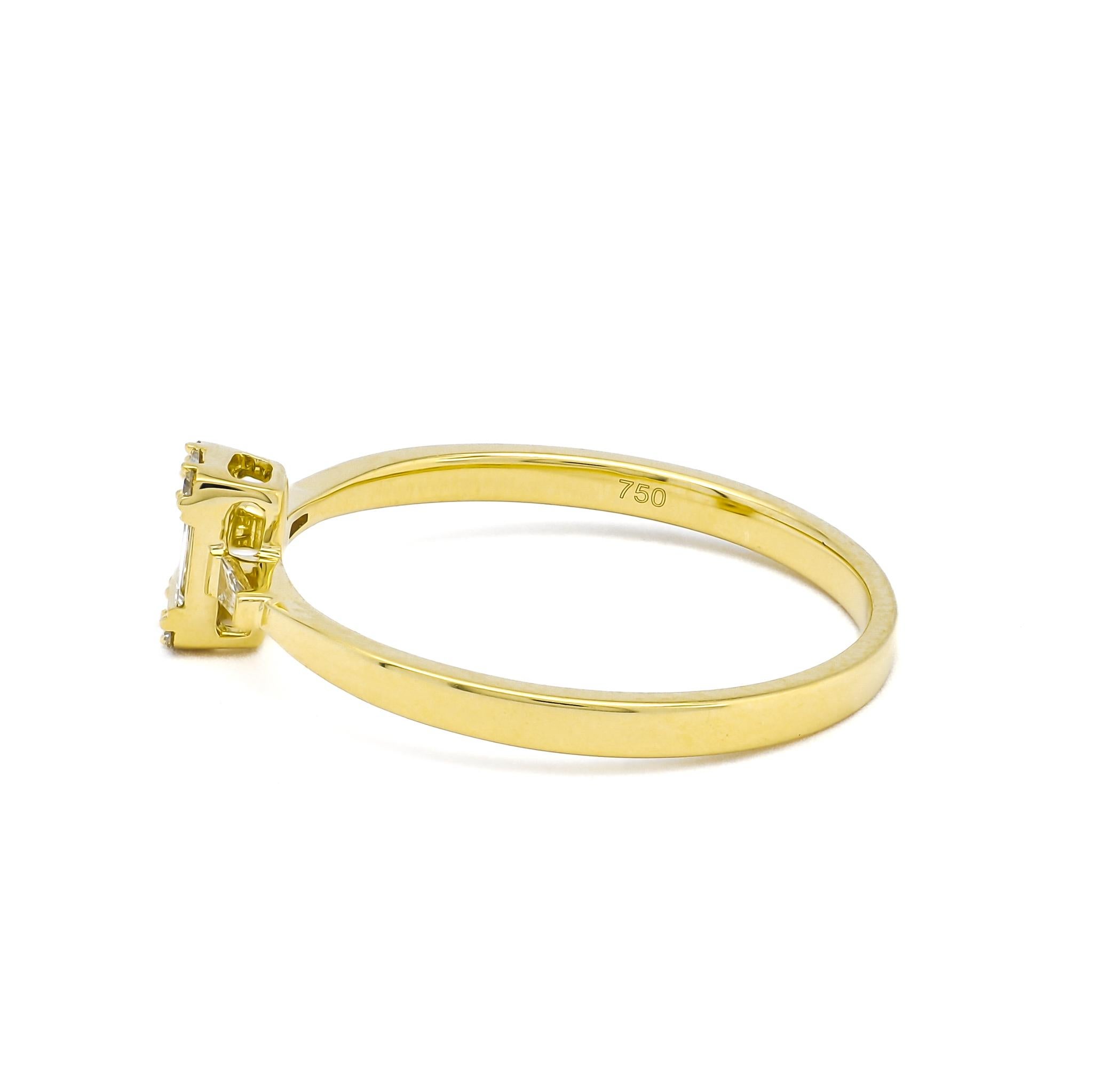 Baguette Cut Natural Diamond 0.19CT 18Karat Yellow Gold Engagement Ring For Sale