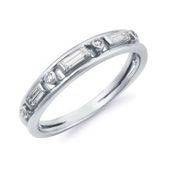 Diamante naturale da 0,20 carati incastonato in un anello di Nature