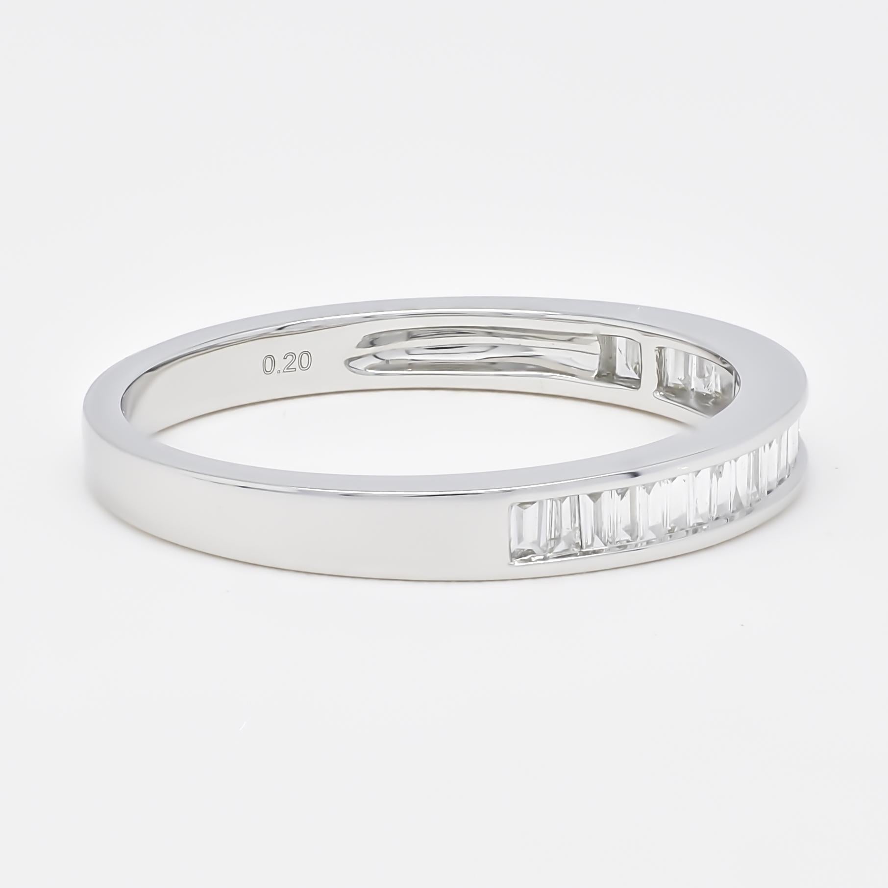 Modern Natural Diamond 0.22 Carats 18KT White Gold Half Eternity Band Ring For Sale