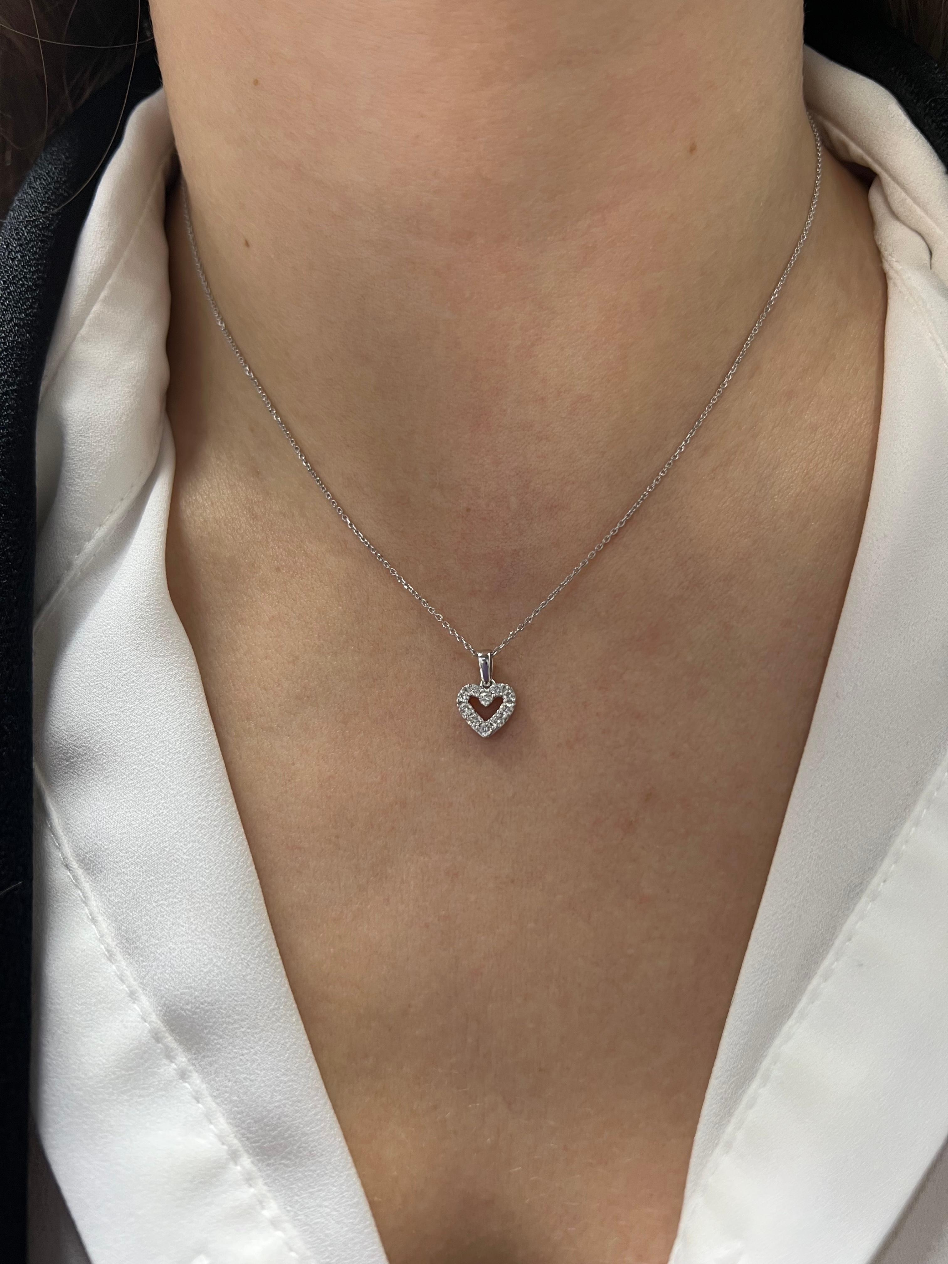 Pendentif cœur en or jaune 18 carats avec diamants naturels de 0,23 carat en vente 1