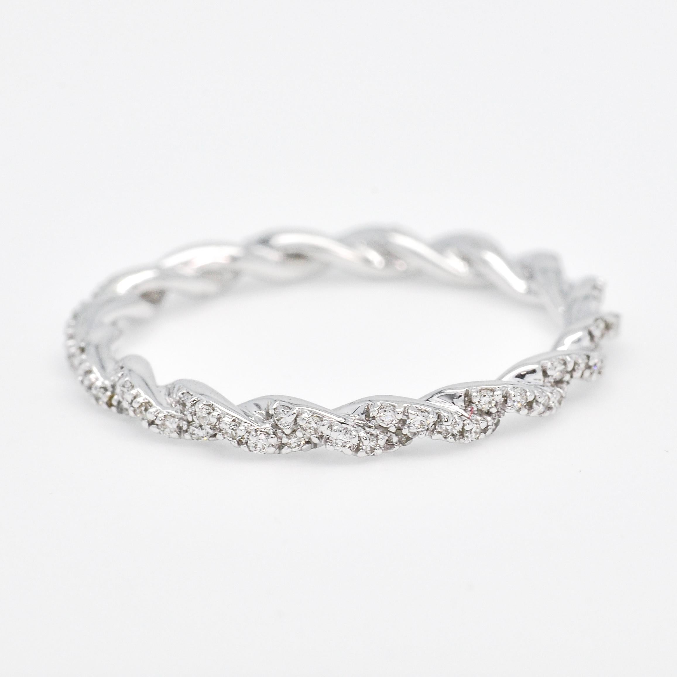 Women's or Men's Natural Diamond 0.25 carats 18KT White Gold Twisted Full Eternity Band For Sale