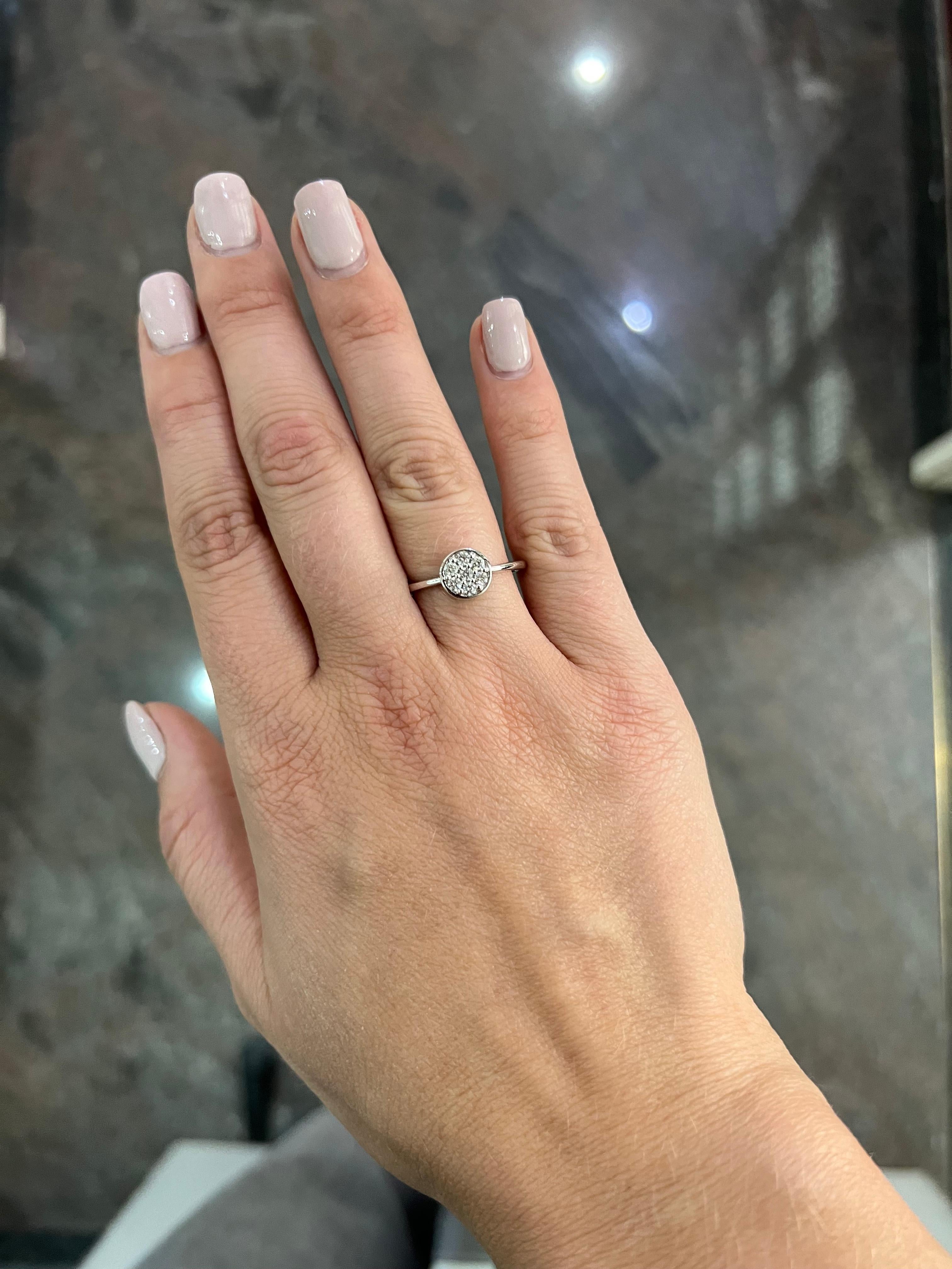 Natural Diamond 0.25CT 18Karat White Gold Diamond Engagement Ring For Sale 3