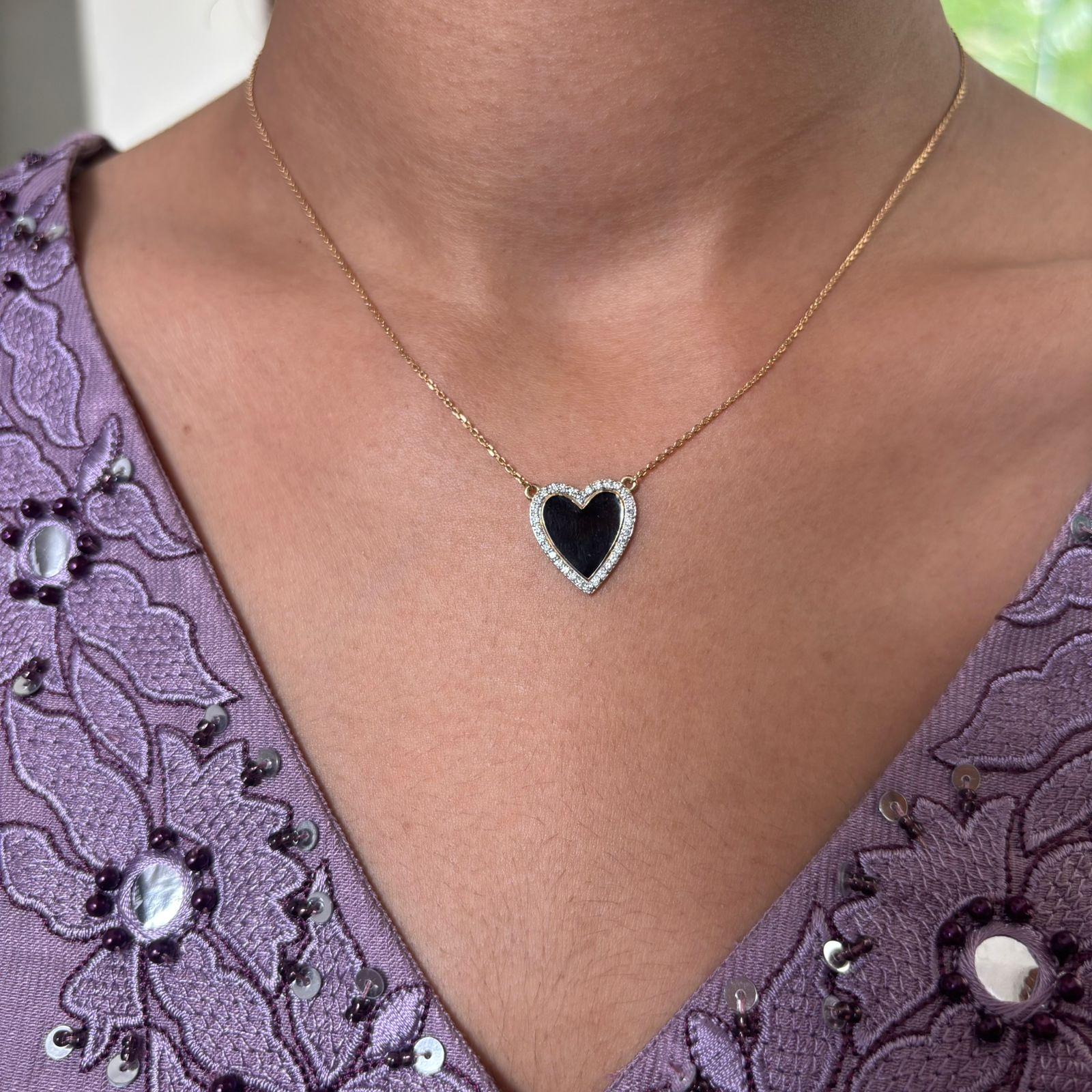 Donna Pendente con diamante naturale da 0,25 carati in oro 18 carati in vendita