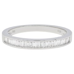 Diamante natural 0,26 quilates Alianza de boda de media eternidad en oro blanco de 18 quilates con baguette