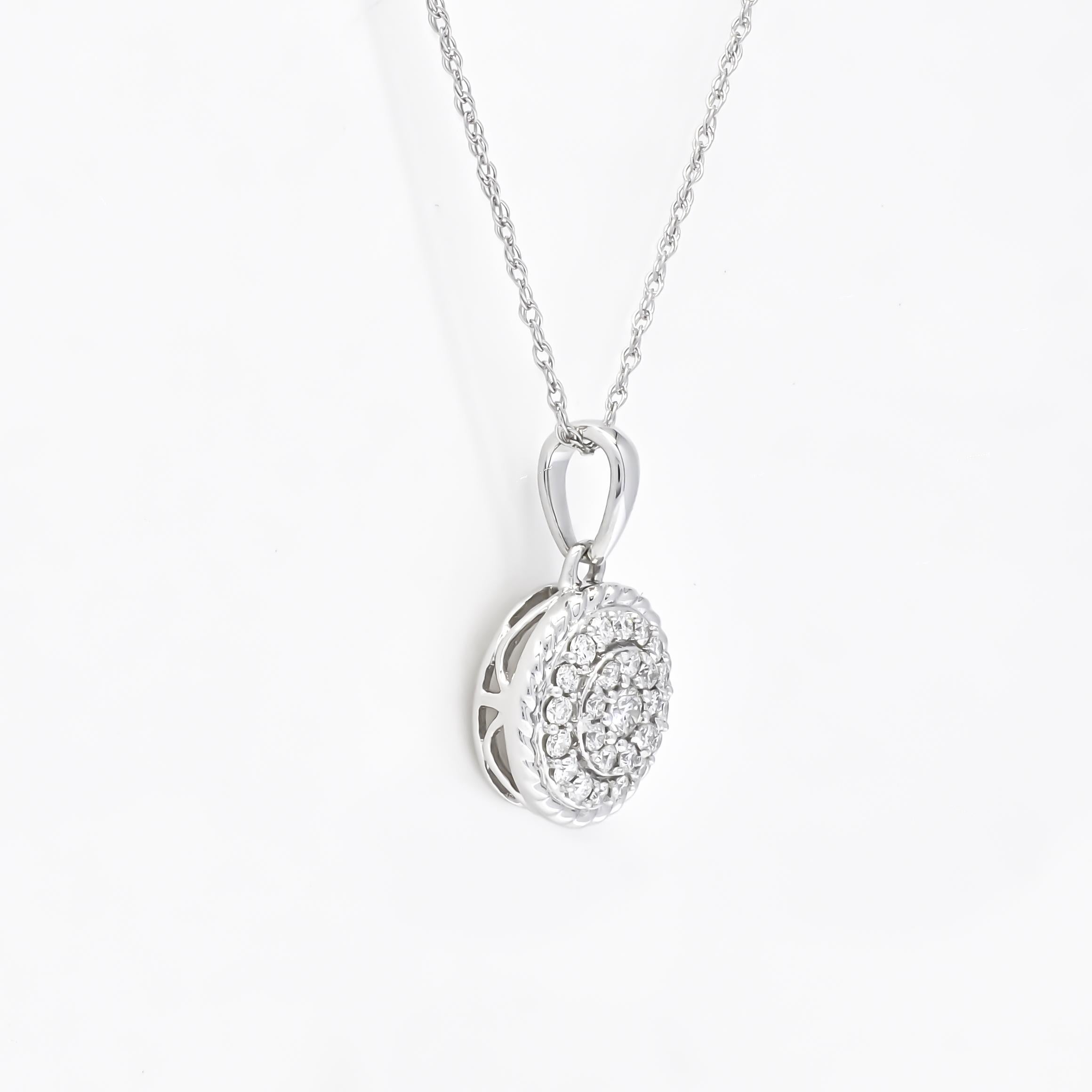 Natural Diamond 0.25 Carats 18KT White Gold Rope Pendant Chain Necklace For Sale 2