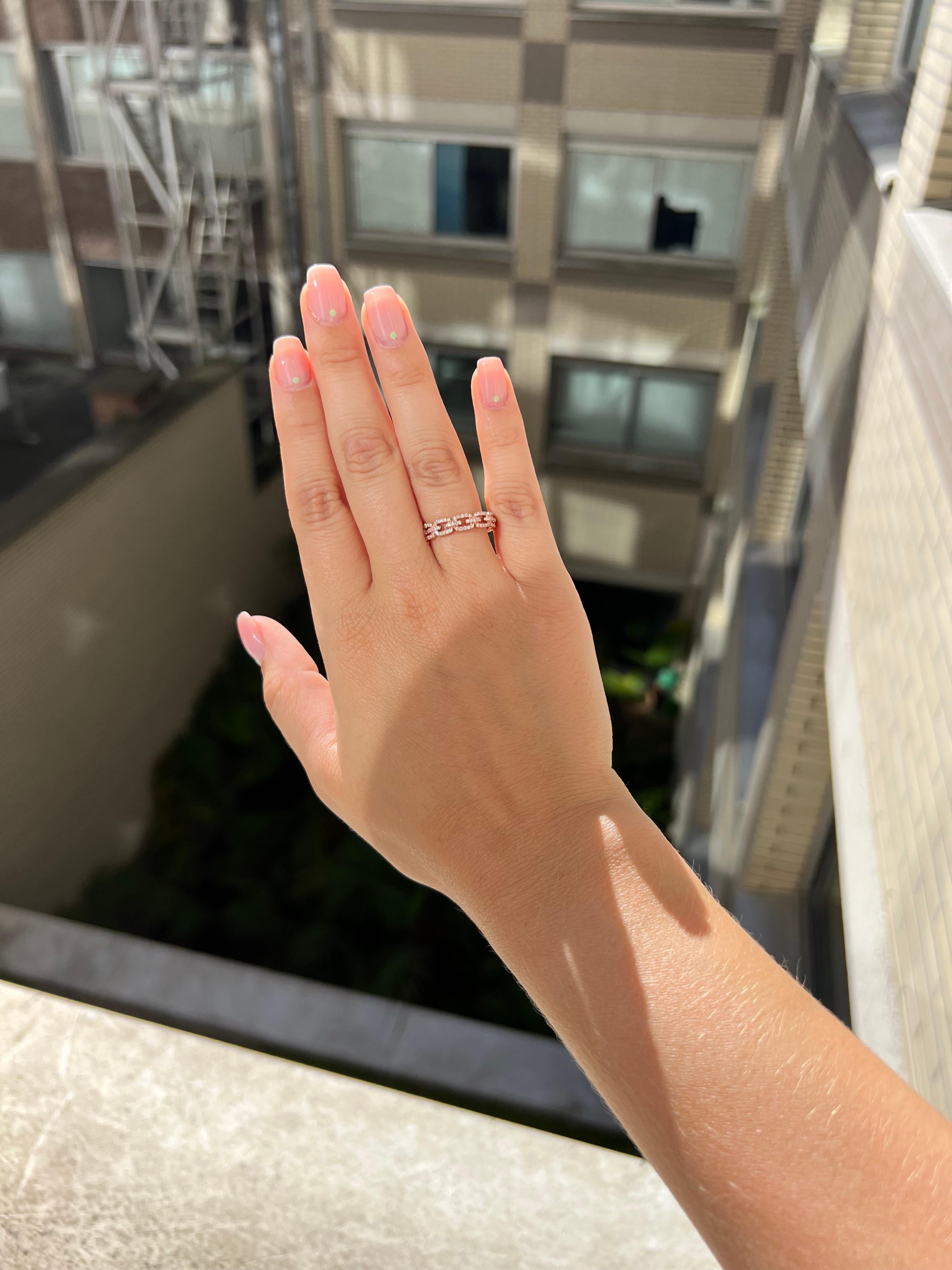 Bague à maillons en or rose 18 carats avec diamant naturel 0,26 carat en vente 4