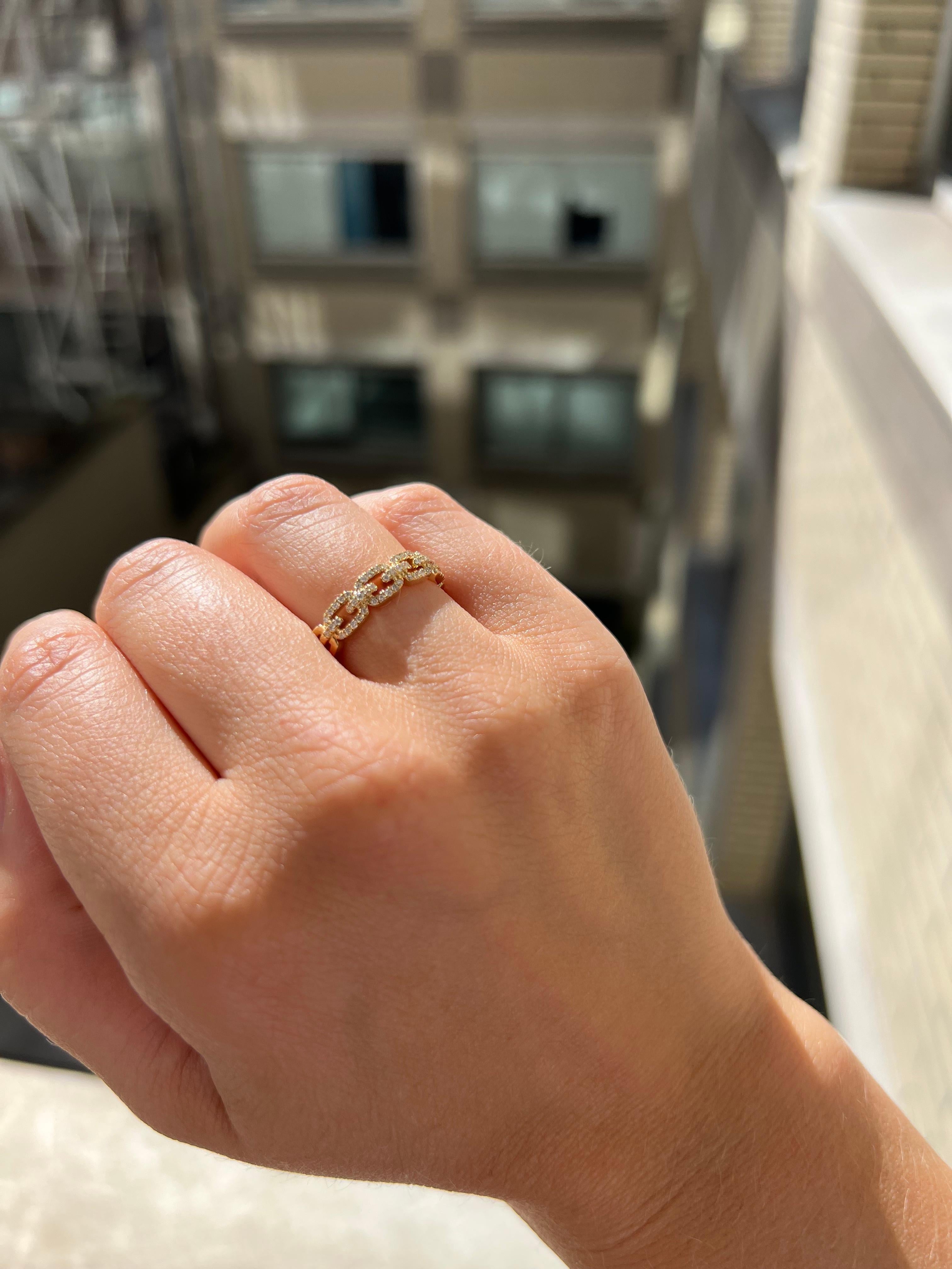 Natural Diamond 0.28CT 18Karat Yellow Gold Chain Link Ring For Sale 3
