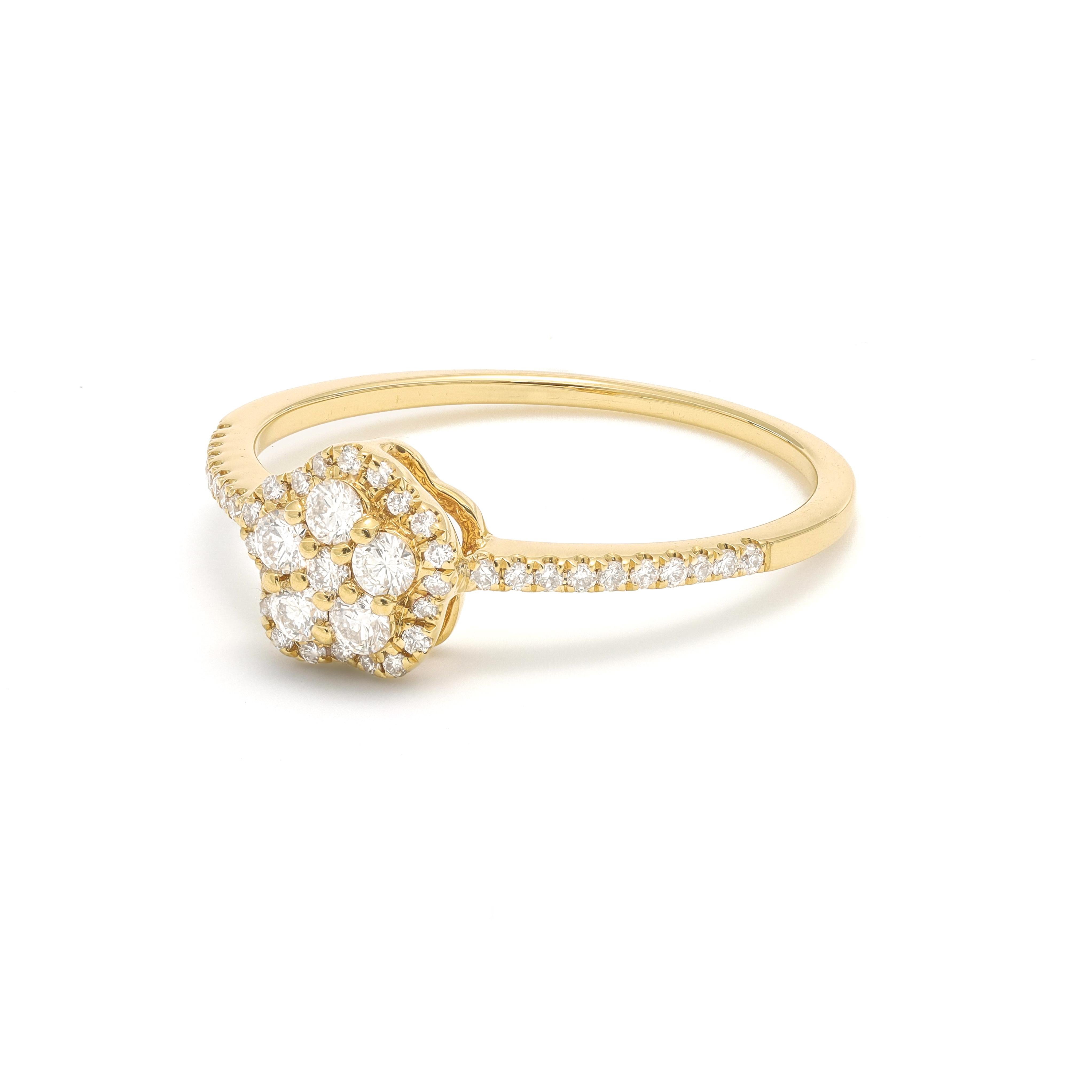 Natural Diamond 0.30 carats 18KT White Gold Floral Cluster Engagement Ring For Sale 5