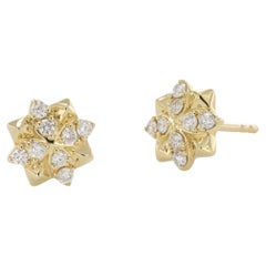 Orecchini con diamante naturale da 0,30 carati in oro giallo 18KT con motivo floreale