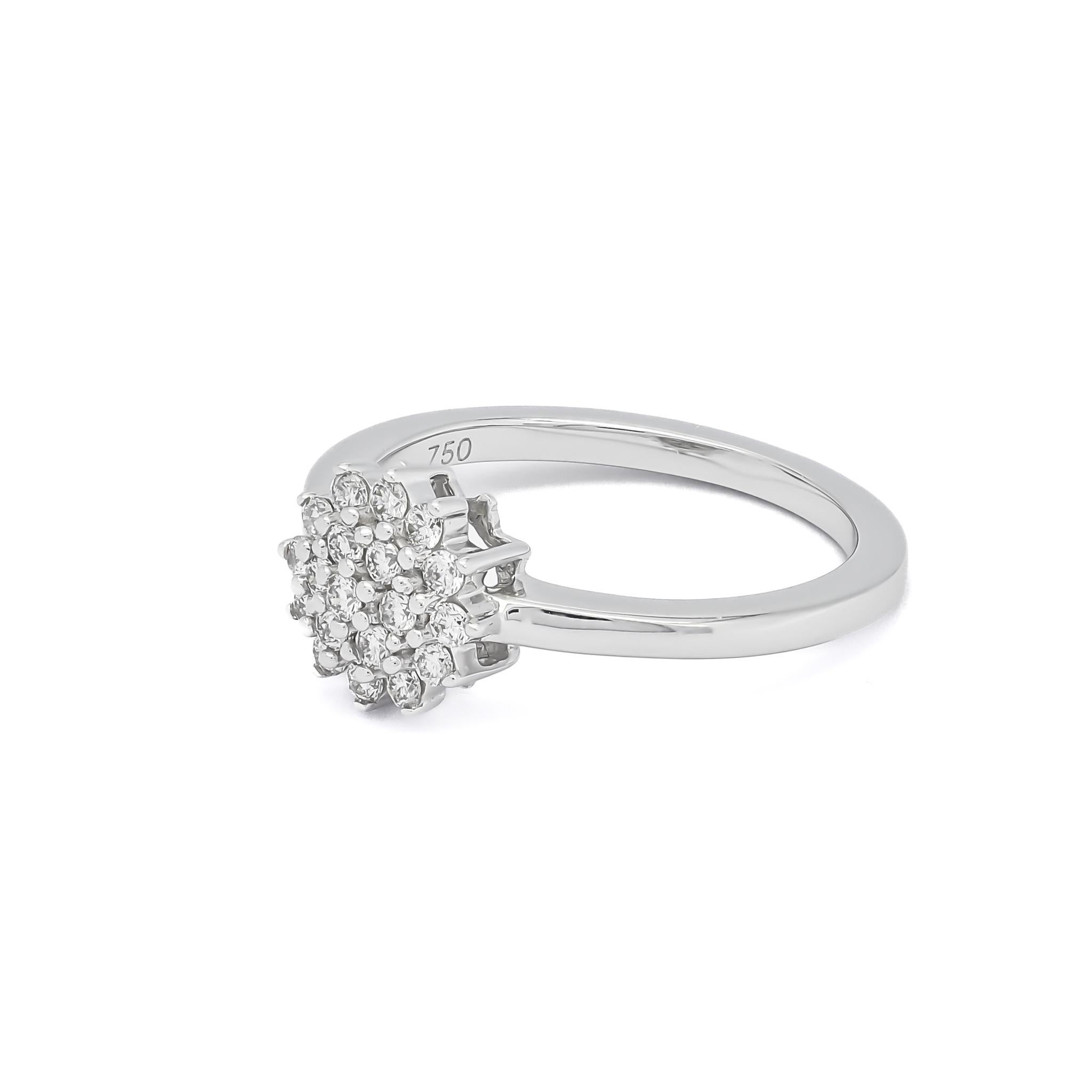 Women's Natural Diamond 0.30 carats 18 Karat White Gold Diamond Cluster Engagement Ring For Sale