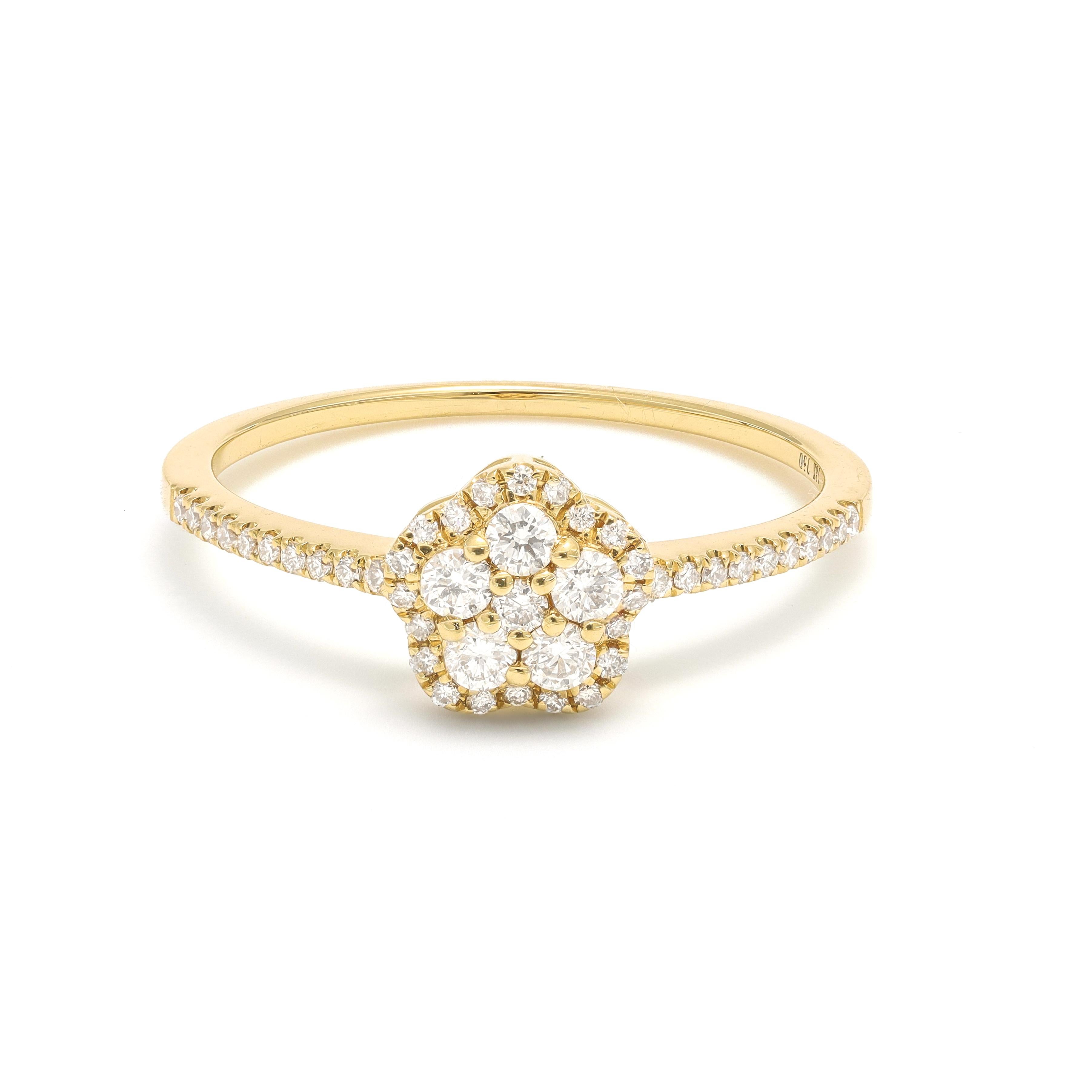 Anello di fidanzamento con cluster floreale in oro giallo 18KT con diamante naturale da 0,32 carati in vendita 7