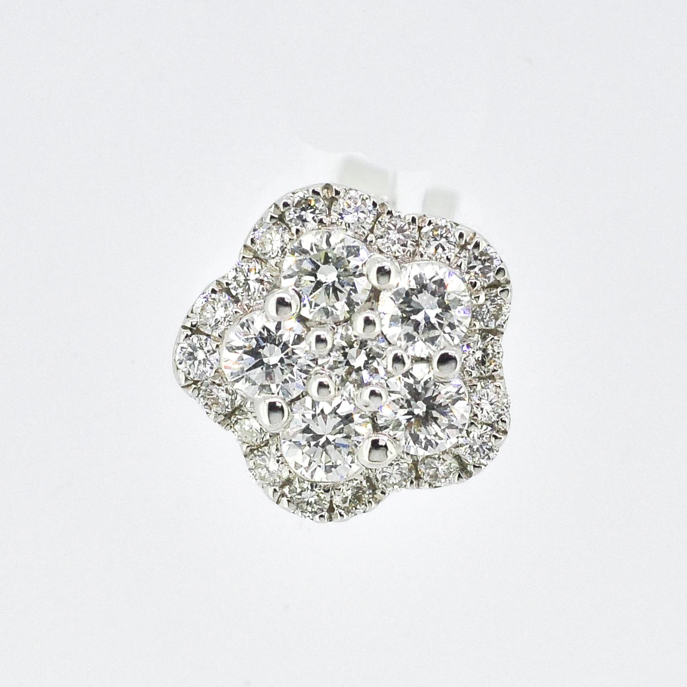 Clous d'oreilles grappe florale en or jaune 18 carats avec diamants naturels 0,35 carat en vente 4
