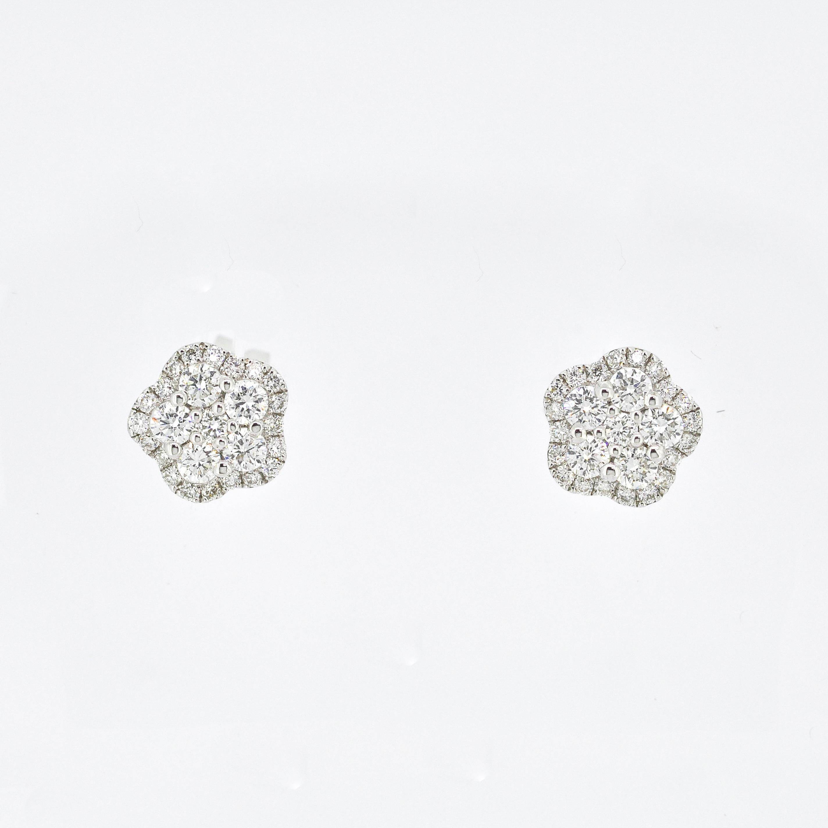Clous d'oreilles grappe florale en or jaune 18 carats avec diamants naturels 0,35 carat en vente 5