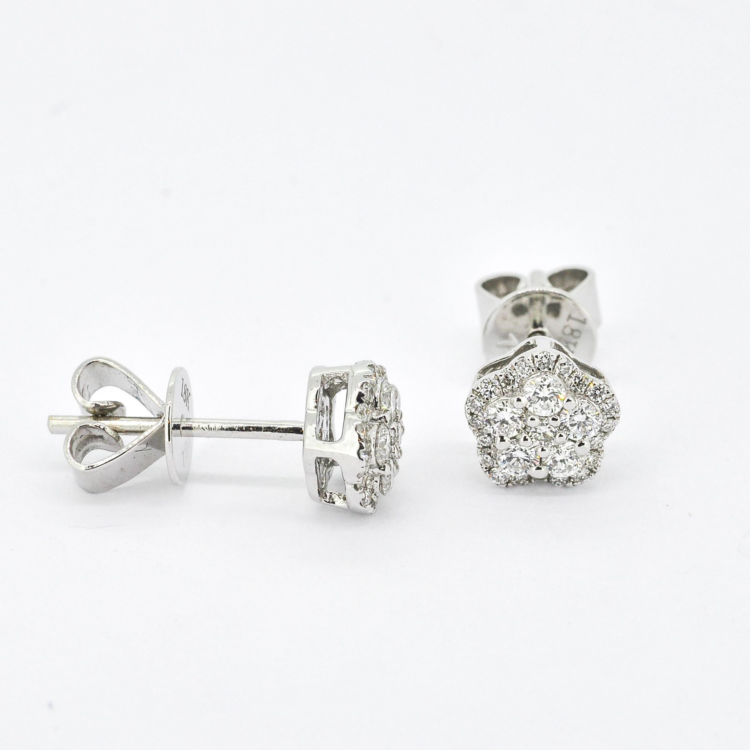 Clous d'oreilles grappe florale en or jaune 18 carats avec diamants naturels 0,35 carat en vente 3