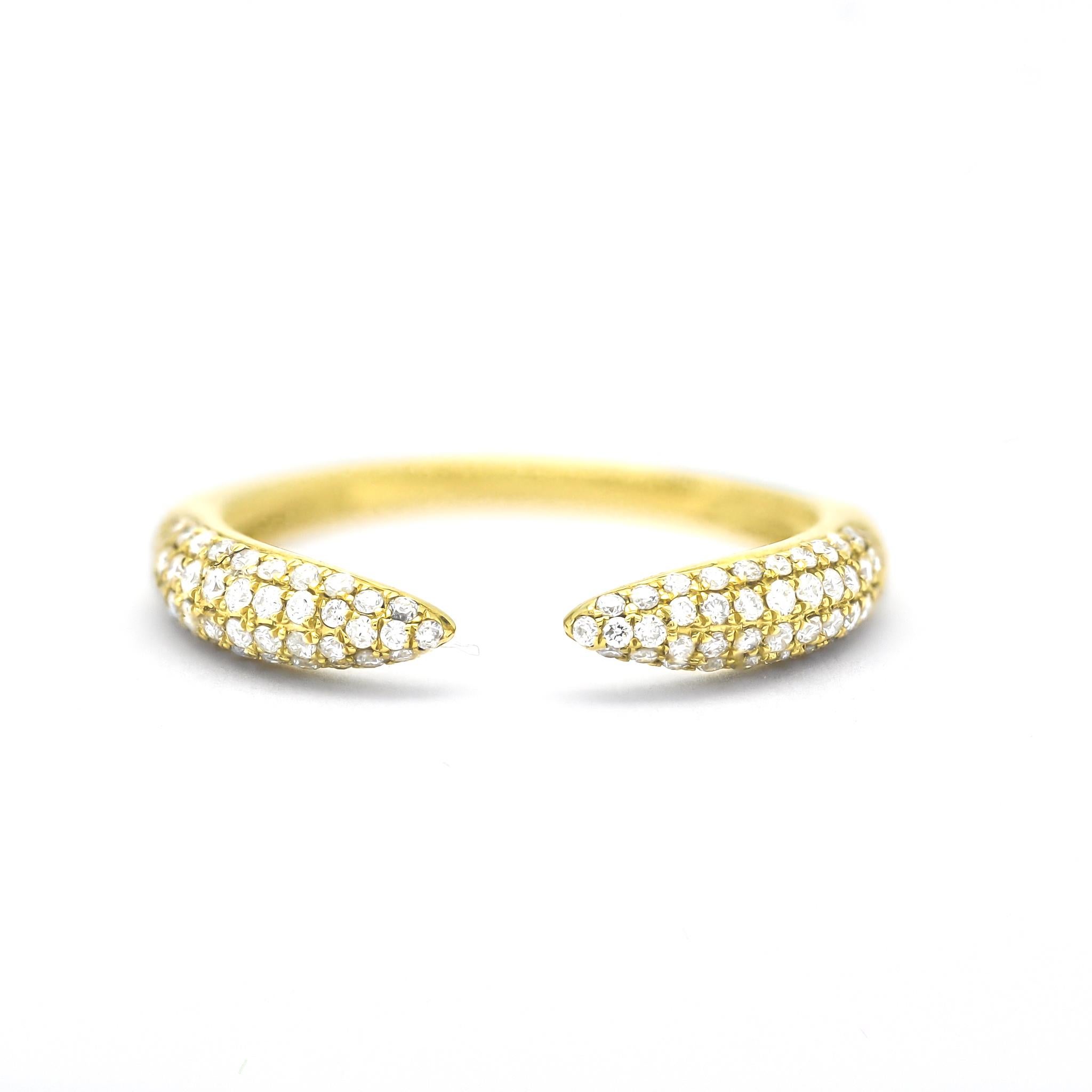 Modern Natural Diamond 0.35CT 18Karat Yellow Gold Pavé Ring For Sale