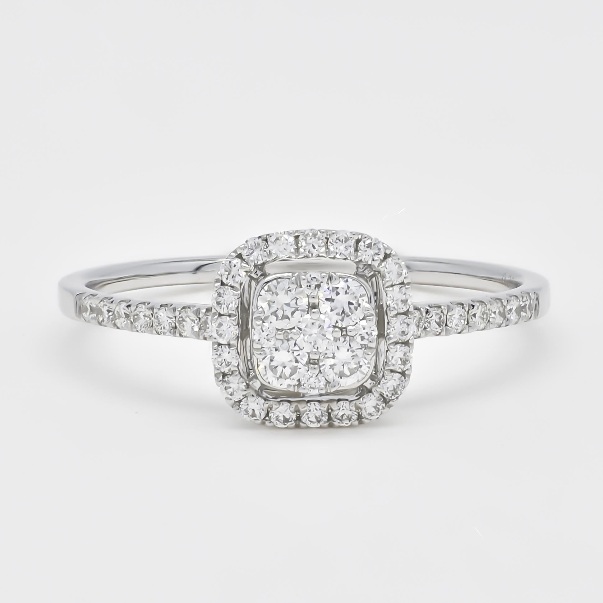 Round Cut Natural Diamond 0.37 carats 18KT White Gold Cluster Engagement Ring For Sale