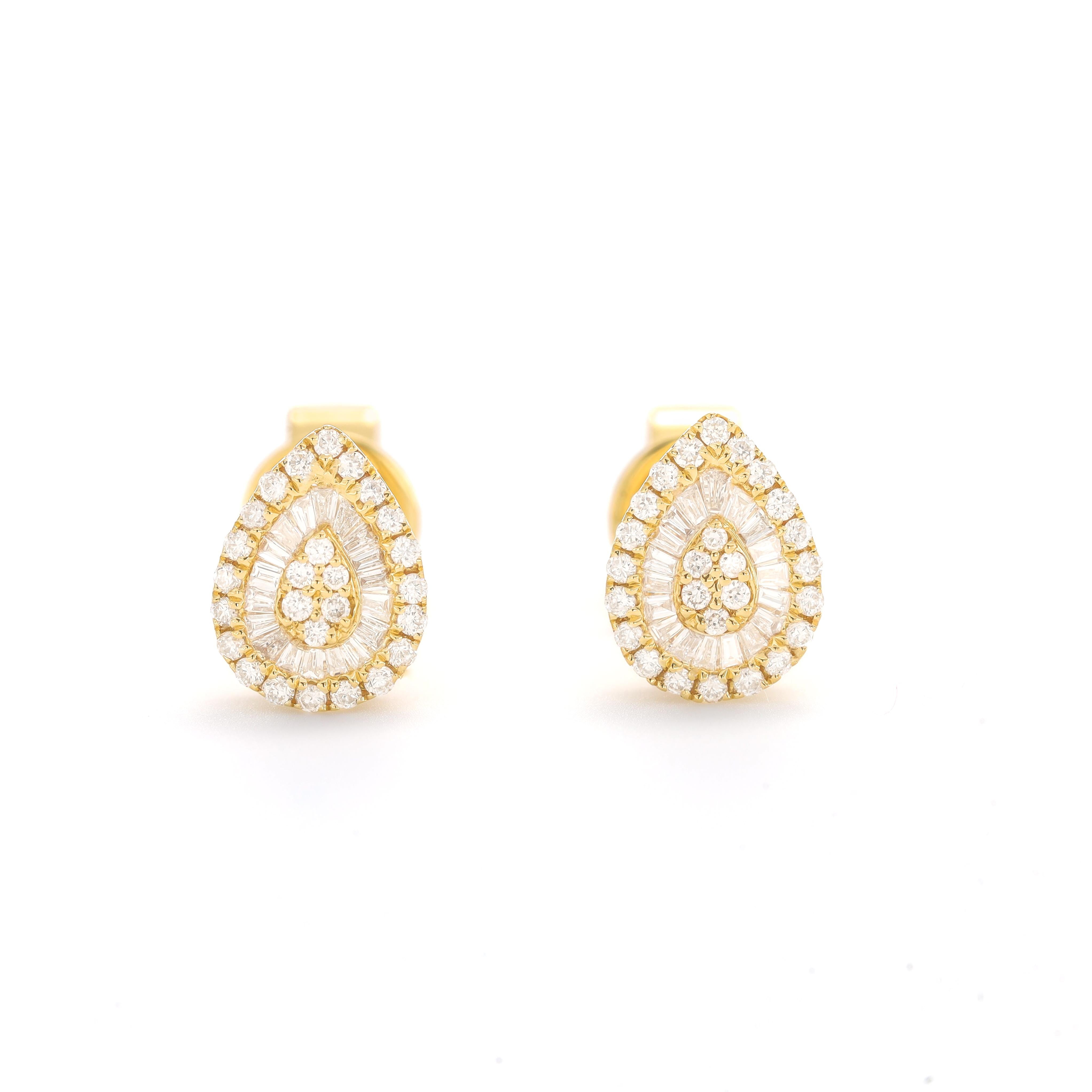 Clous d'oreilles en forme de goutte en or blanc 18 carats avec diamants naturels 0,37 carat en vente 1