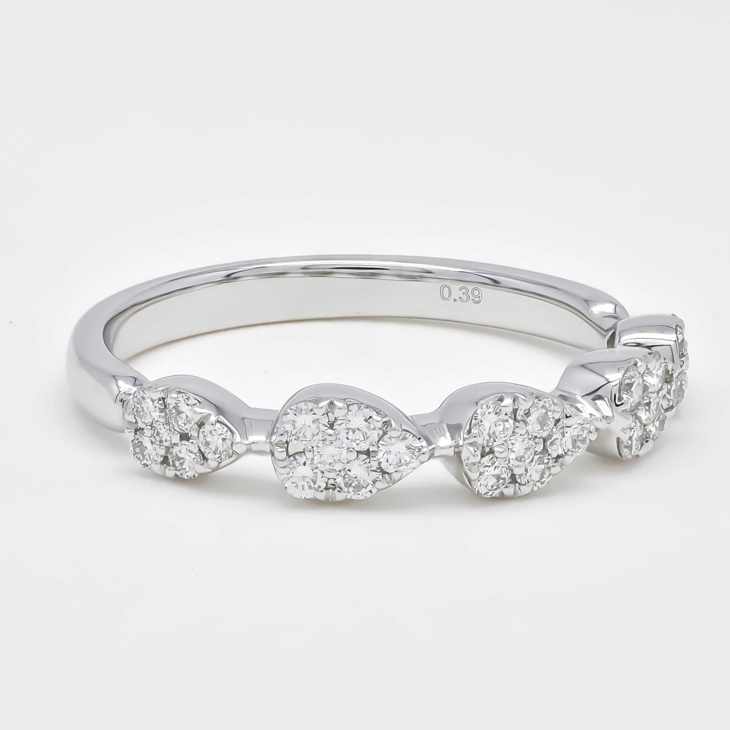 Modern Natural Diamond 0.40 carats 18KT White Gold Wedding Band Ring For Sale