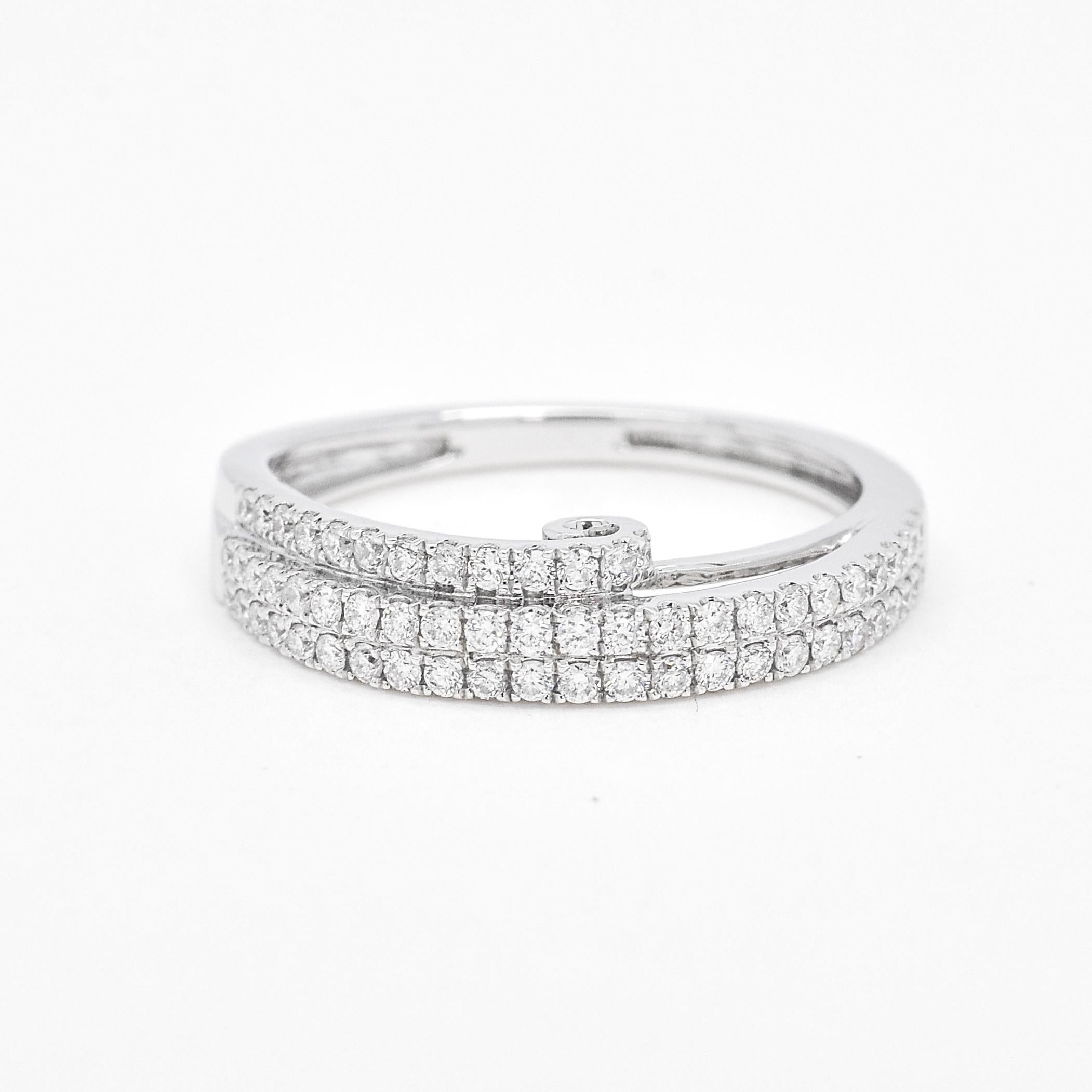 Natural Diamond 0.41 carats 18KT White Gold Two Row Wedding Band For Sale 1