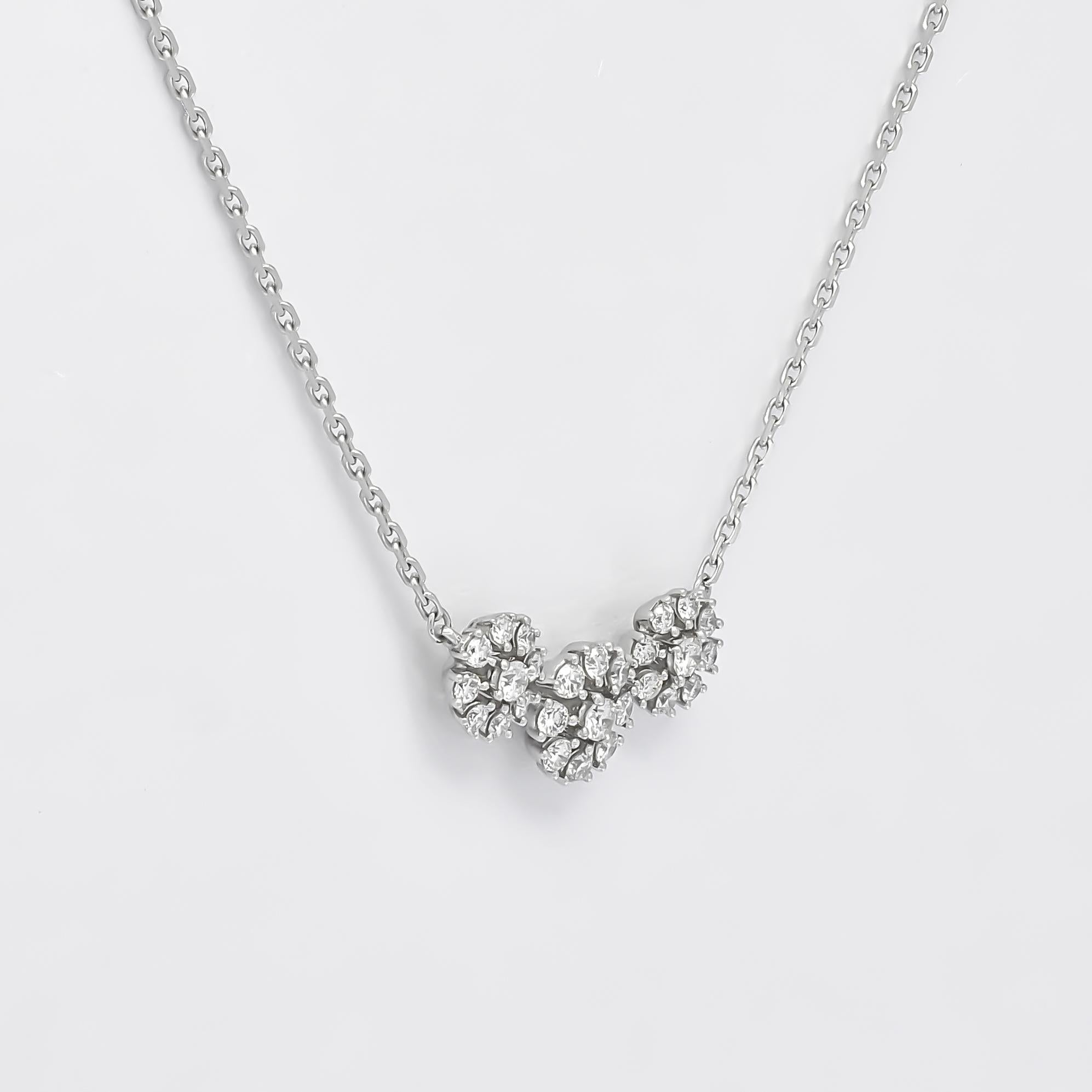 Moderne Chaîne collier en or blanc 18 carats avec diamants naturels de 0,44 carat  en vente