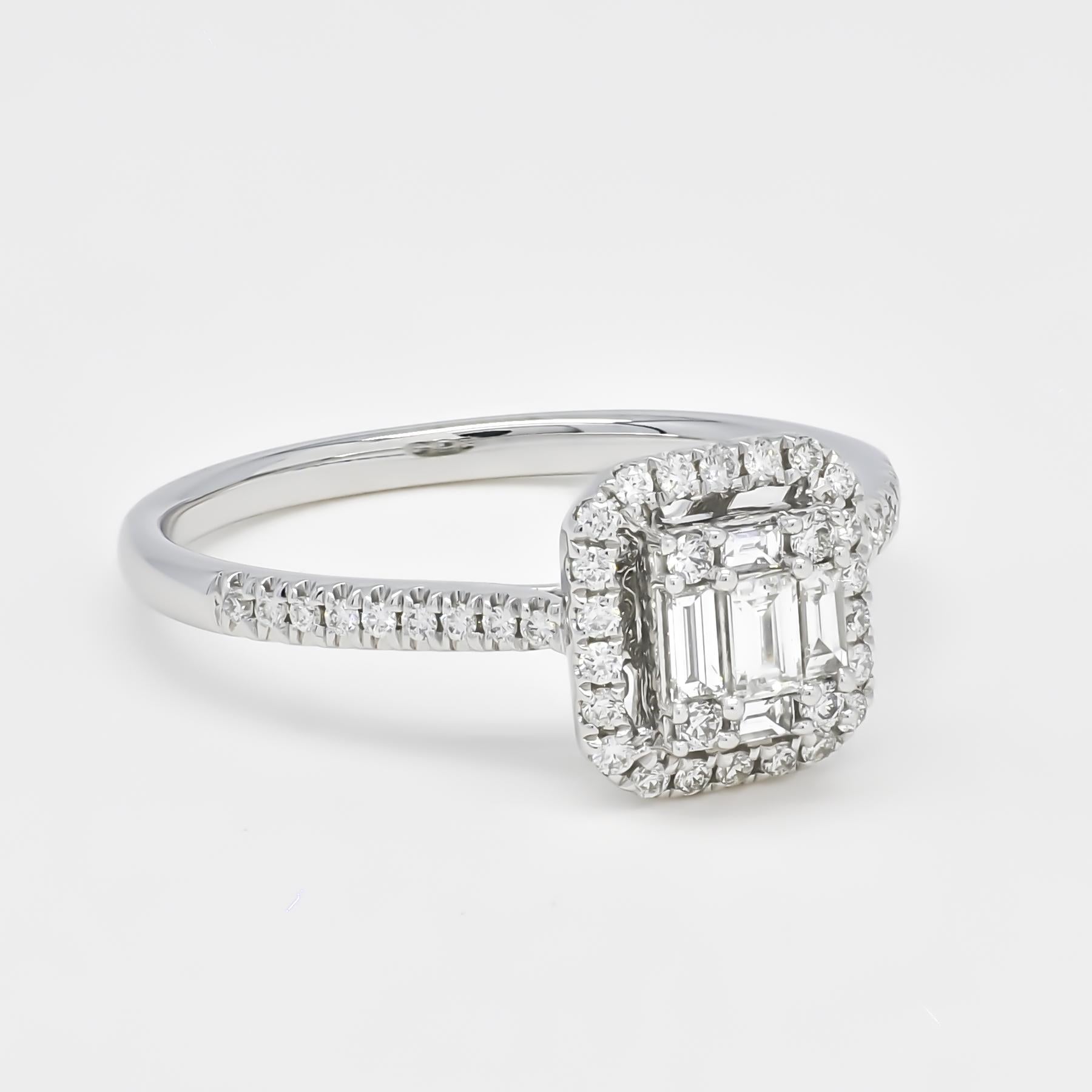 Verlobungsring mit natürlichem Diamant 0,44 Karat 18KT Weißgold-Cluster im Angebot 3