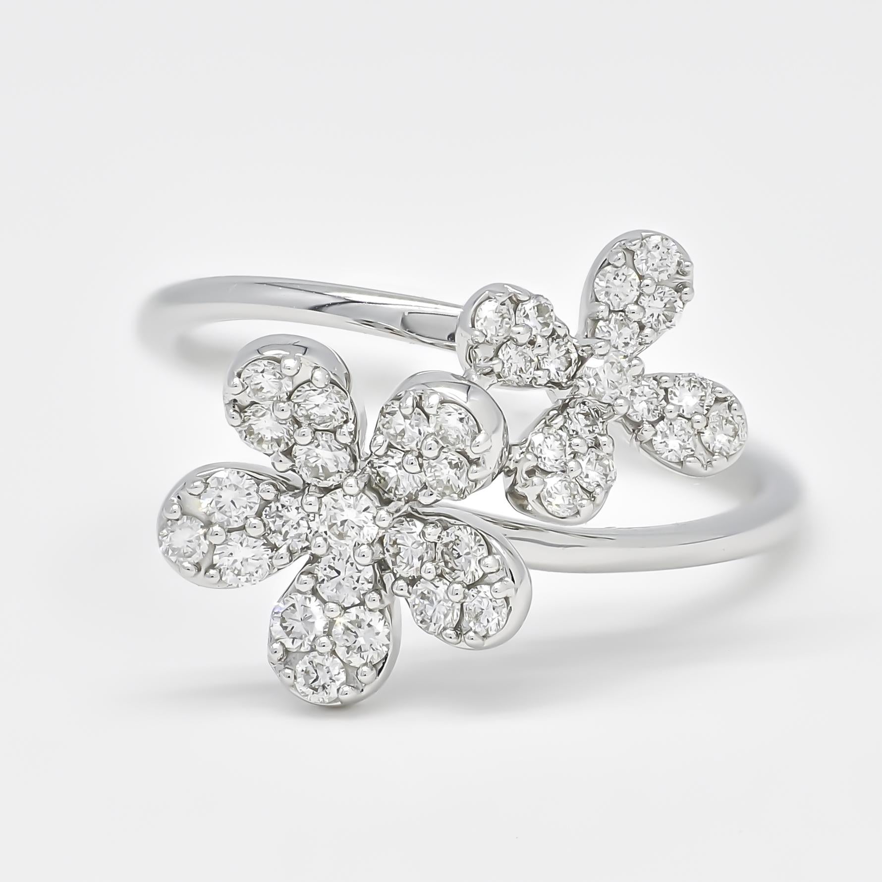 Round Cut Natural Diamond 0.44 cts 18KT White Gold Flower Statement Ring For Sale
