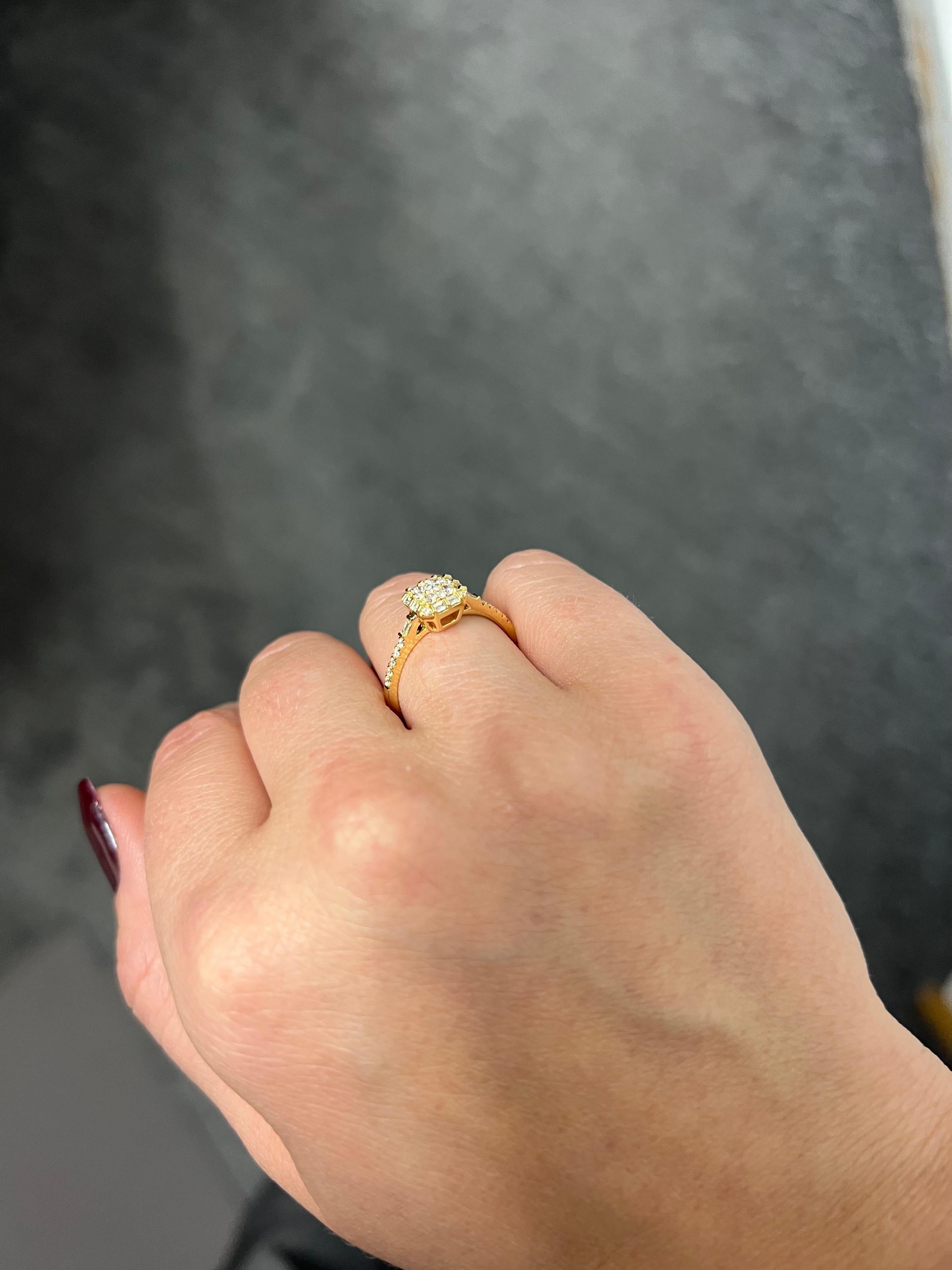 Natural Diamond 0.45 carats 18KT Yellow Gold Art Deco Cocktail Ring For Sale 3