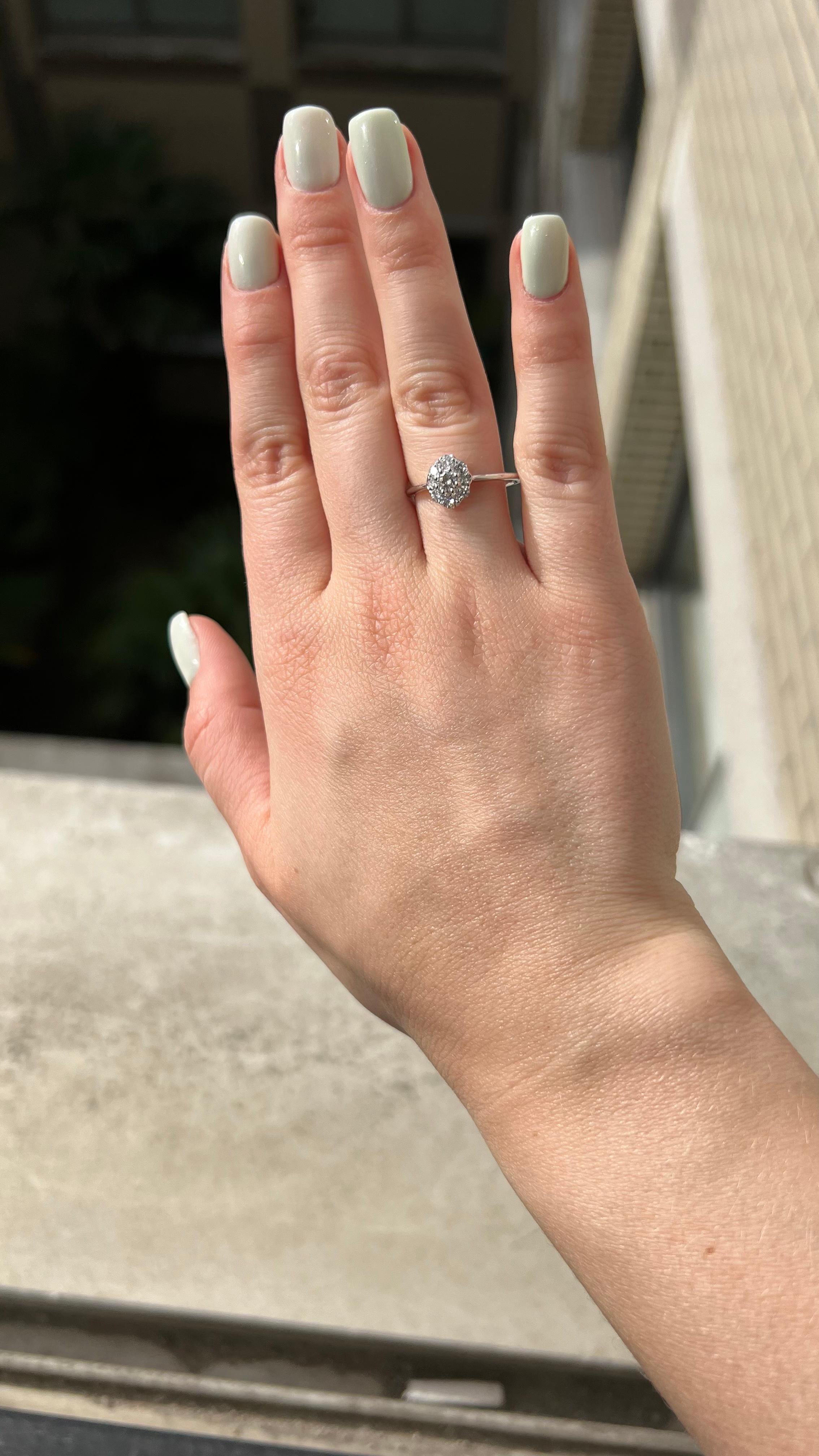 Natural Diamond 0.50 carats 18KT Rose Gold Cluster Vintage Engagement Ring For Sale 6