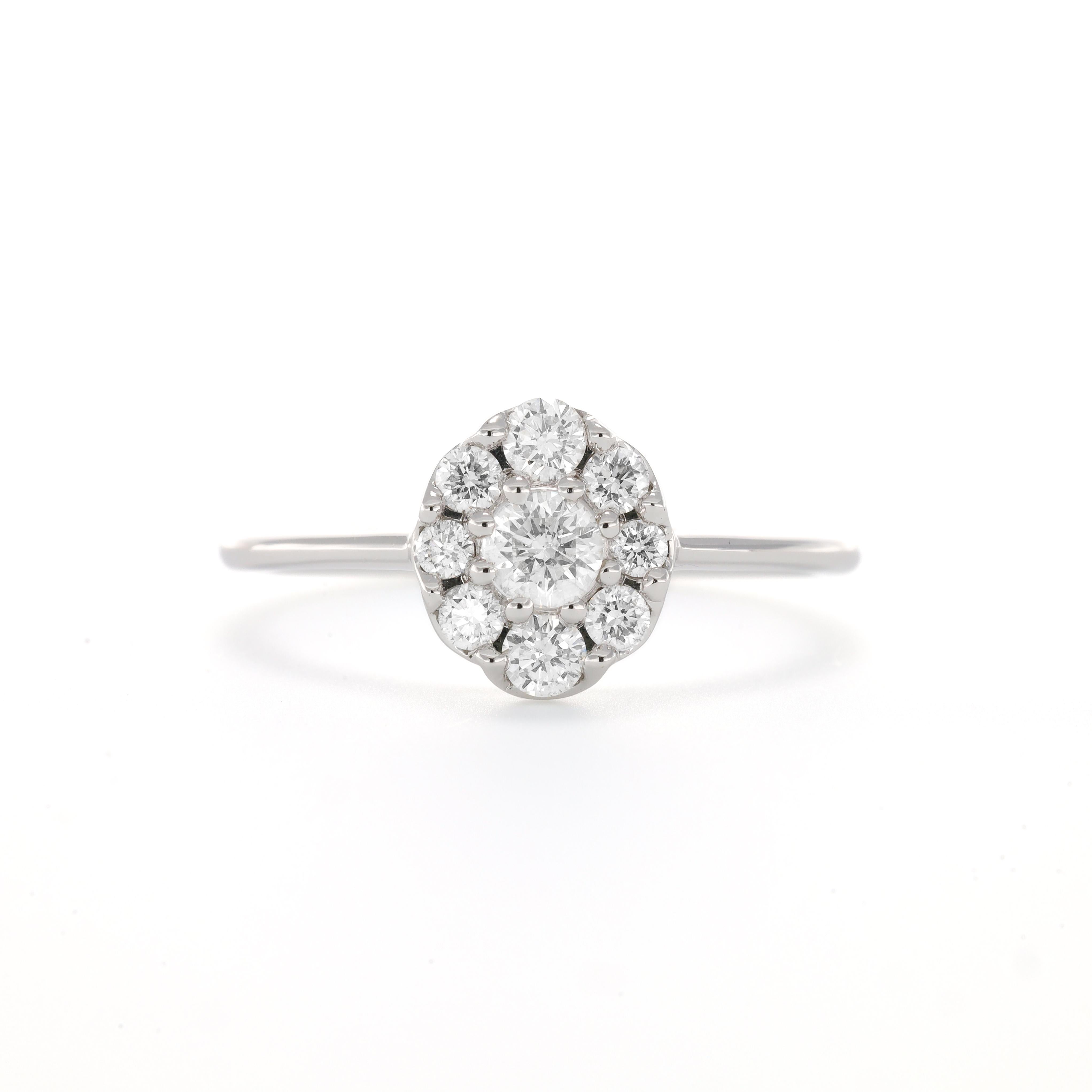 Anillo de compromiso vintage con diamante natural de 0,50 quilates y racimo de oro blanco de 18 quilates Art Decó en venta