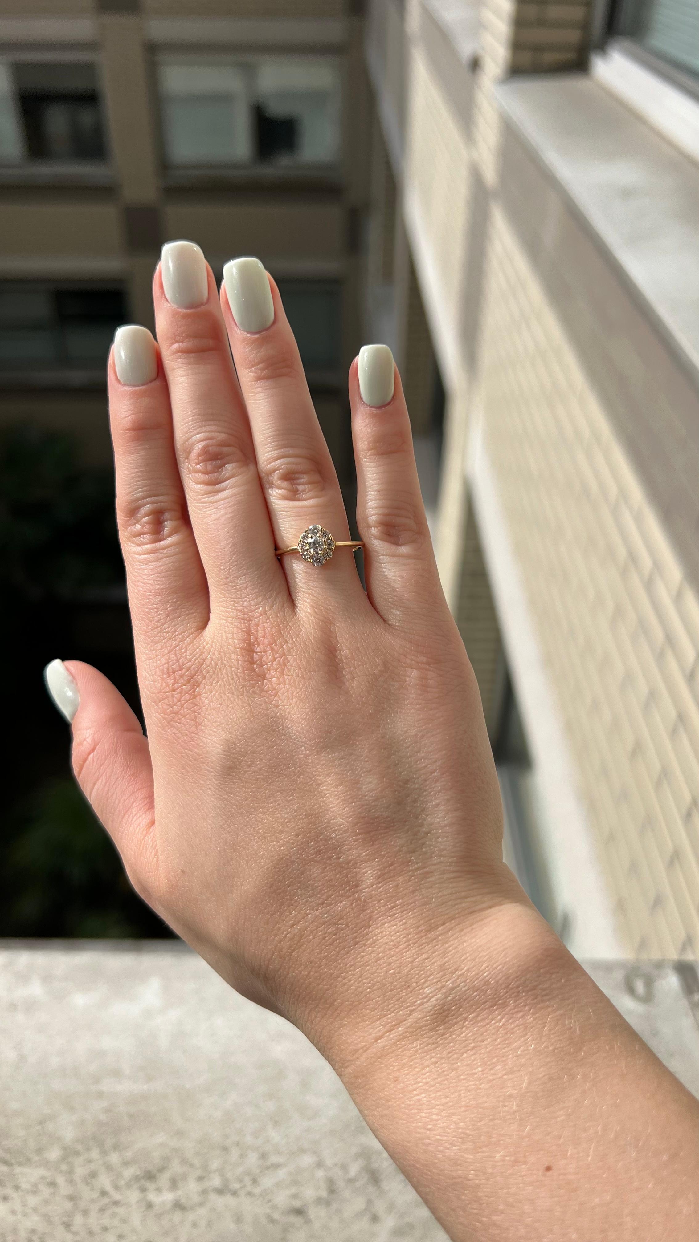 Natural Diamond 0.50 Carats 18KT Yellow Gold Cluster Vintage Engagement  Ring For Sale 9