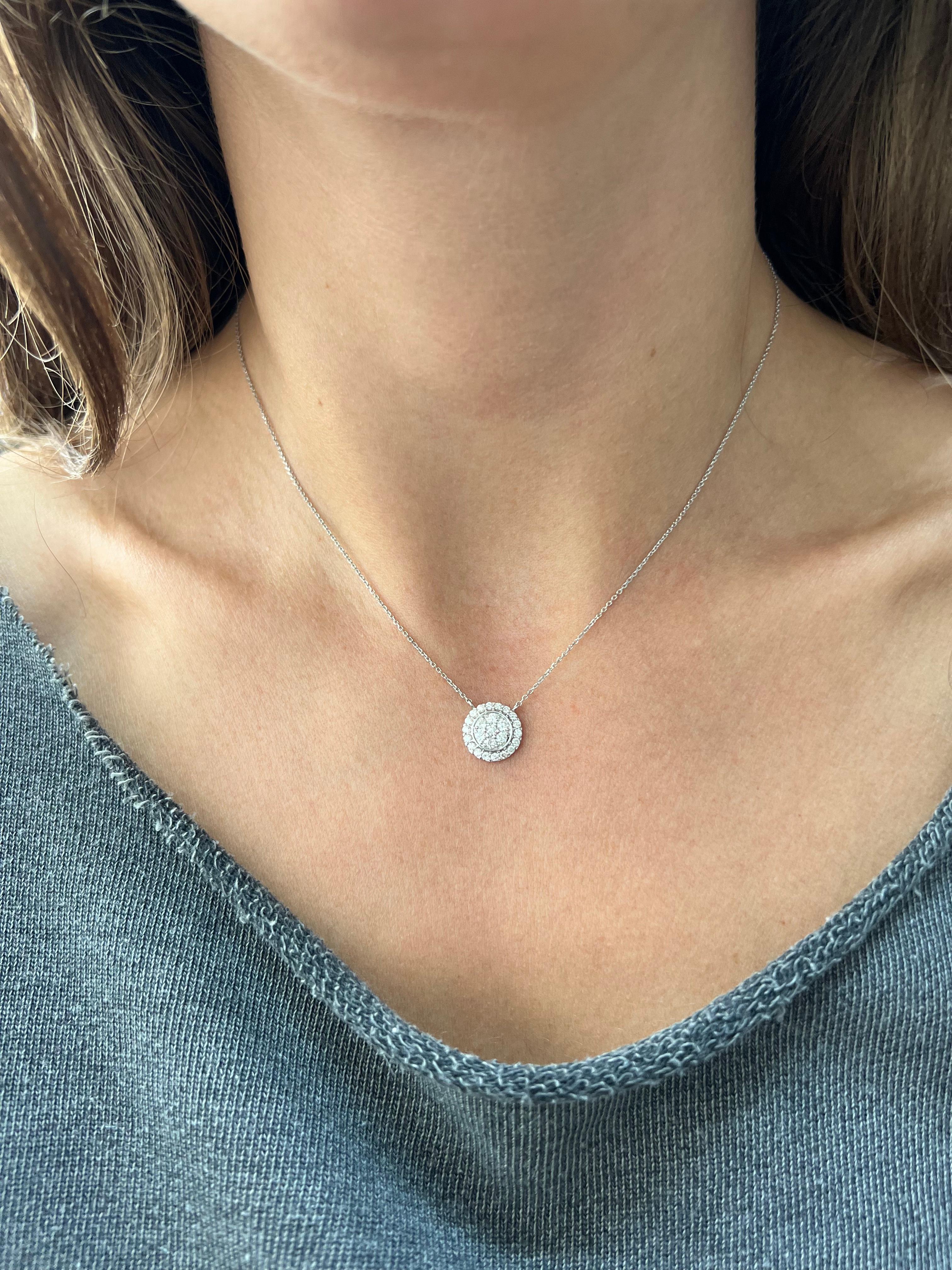 Women's Natural Diamond 0.50CT 18 Karat White Gold Art Deco Chain Pendant Necklace For Sale
