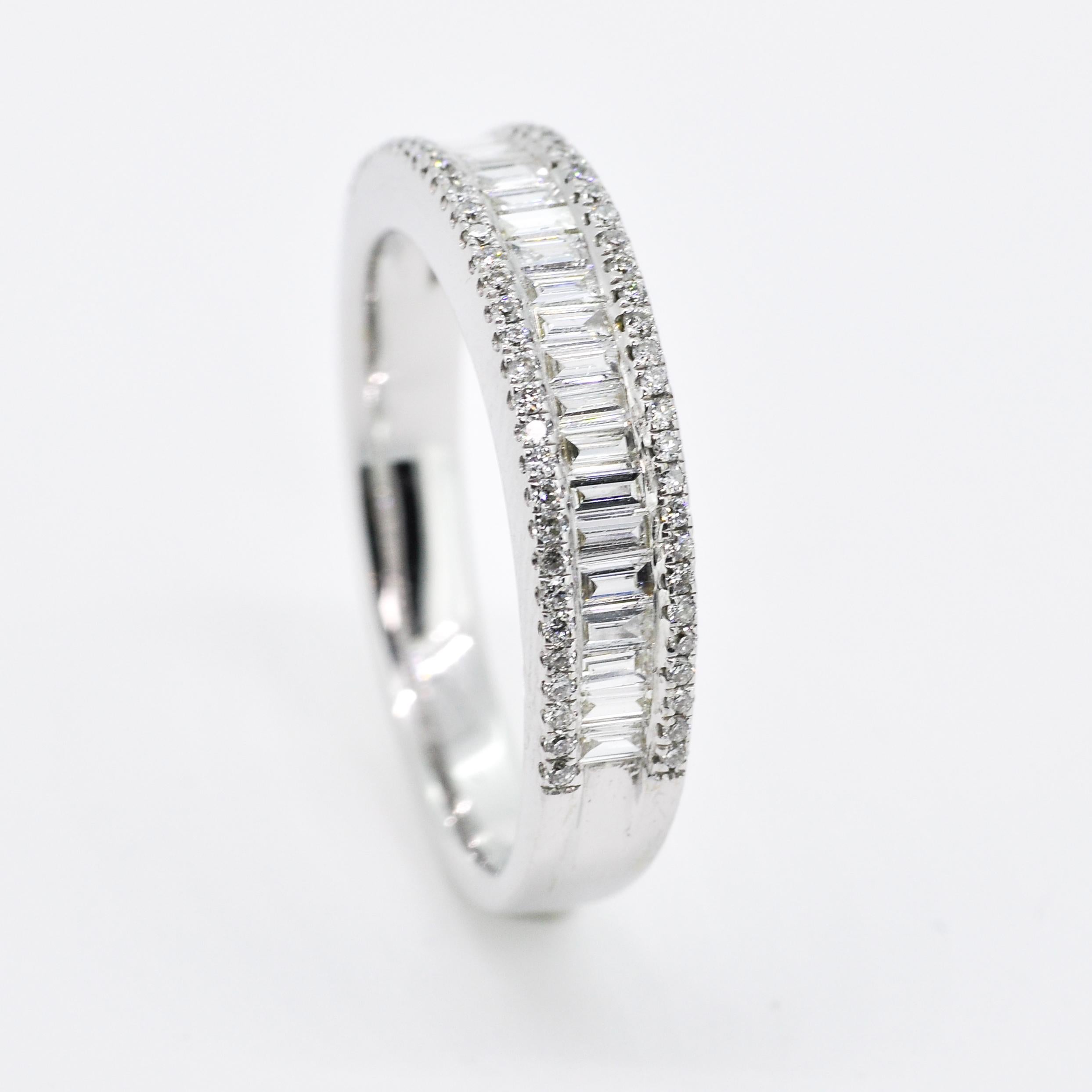 Alliance d'éternité complète en or blanc 18 carats avec diamants naturels 0,50 carat Unisexe en vente