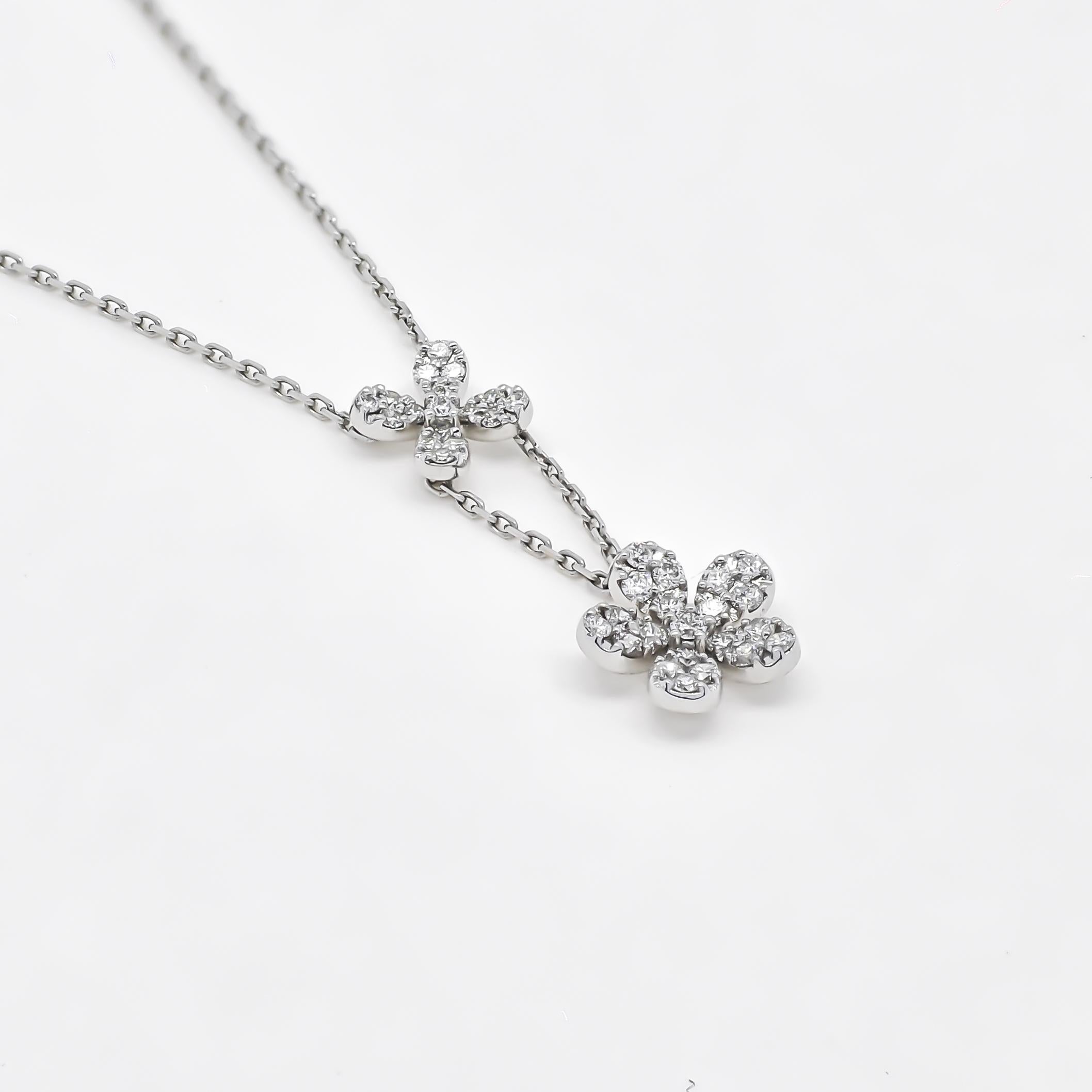 Chaîne collier fleur en or blanc 18 carats avec diamants naturels 0,52 carat Neuf - En vente à Antwerpen, BE