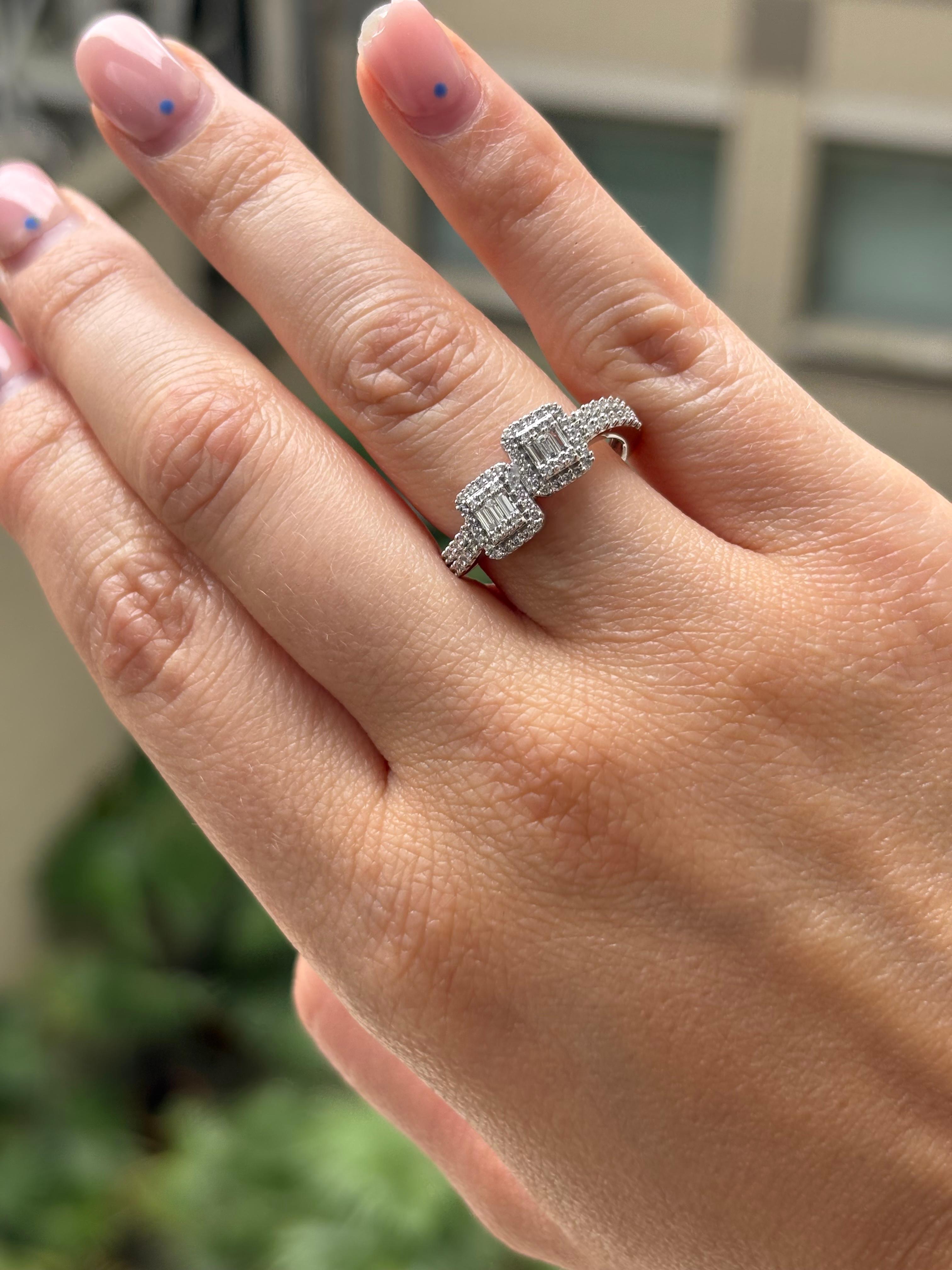 Anillo de compromiso en oro blanco de 18 quilates con diamante natural de 0,52 quilates en venta 4