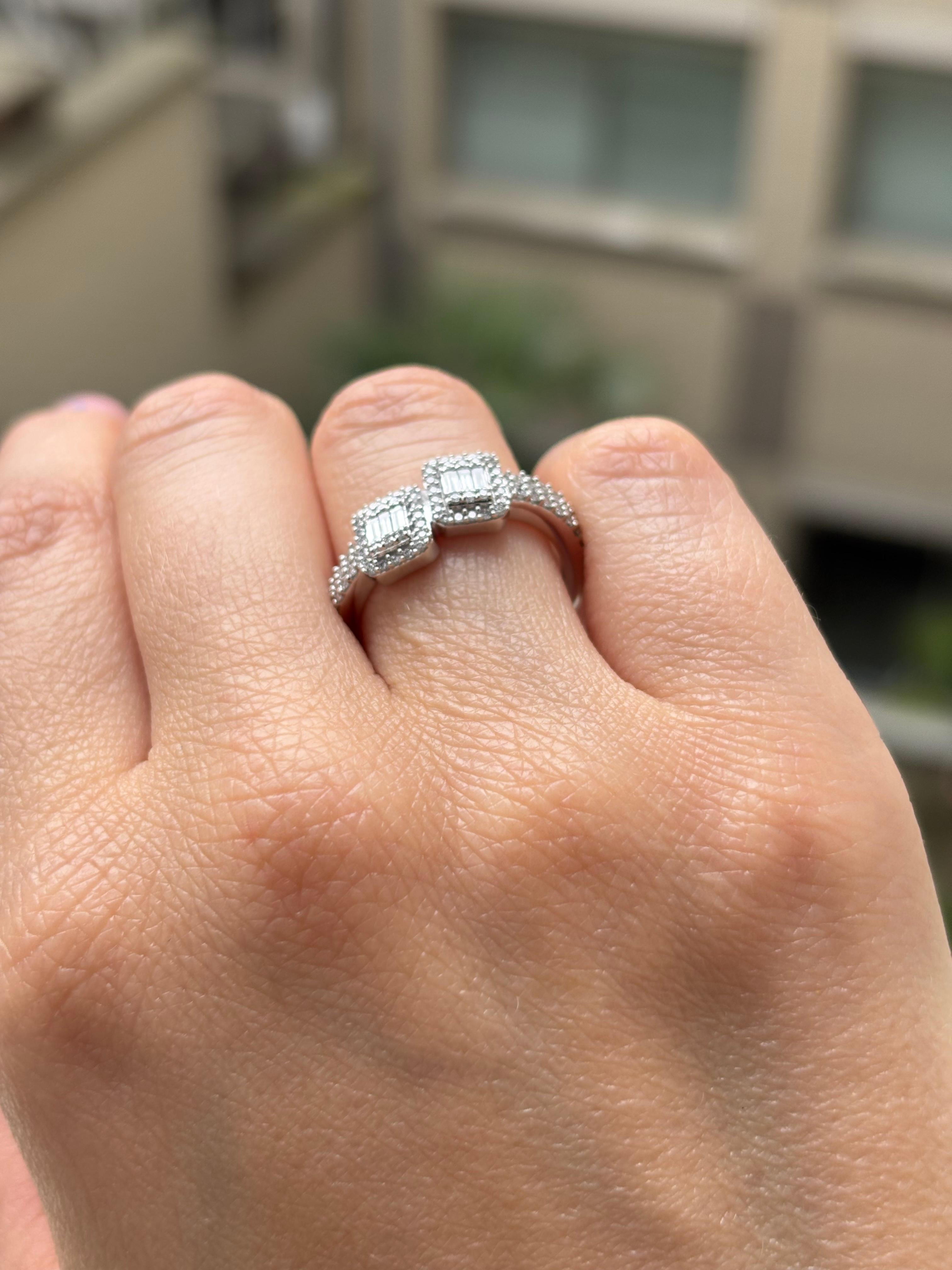 Anillo de compromiso en oro blanco de 18 quilates con diamante natural de 0,52 quilates en venta 2