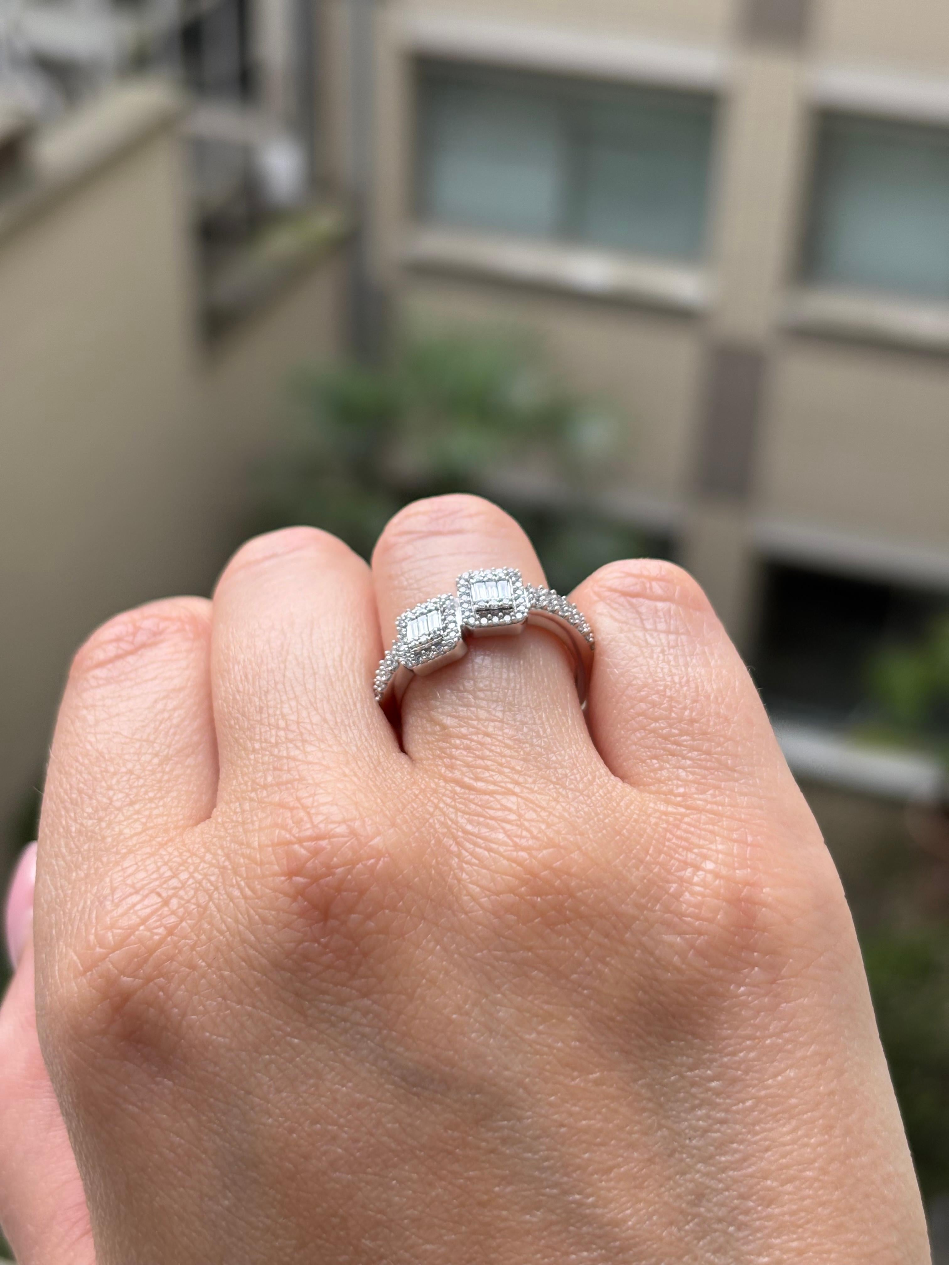 Anillo de compromiso en oro blanco de 18 quilates con diamante natural de 0,52 quilates en venta 3