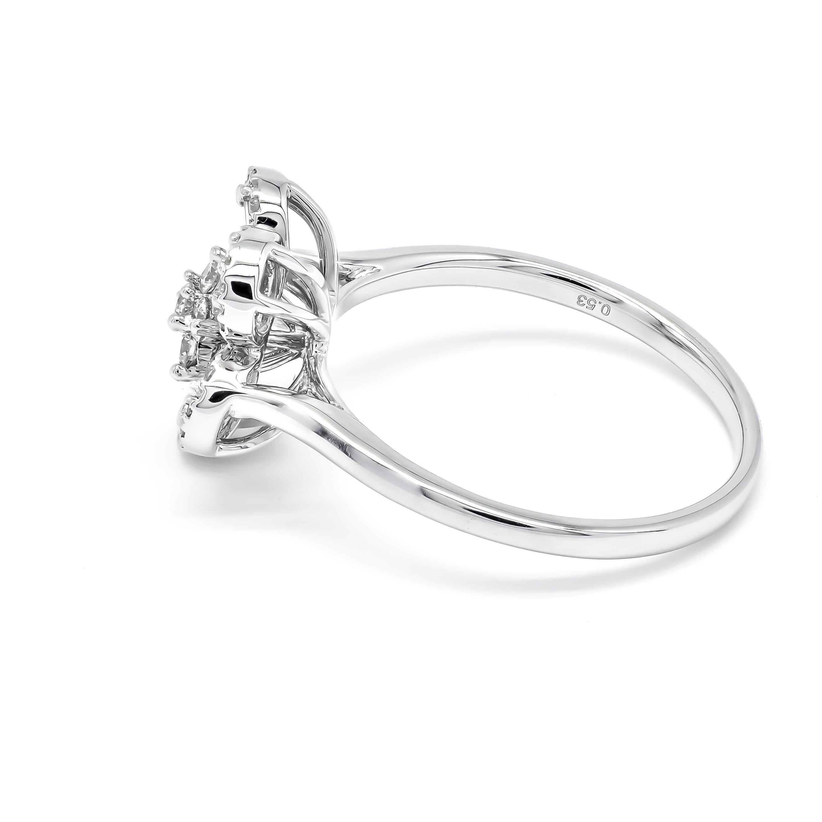 Women's Natural Diamond 0.53 carats 18 Karat White Gold Starburst Flower Statement Ring For Sale