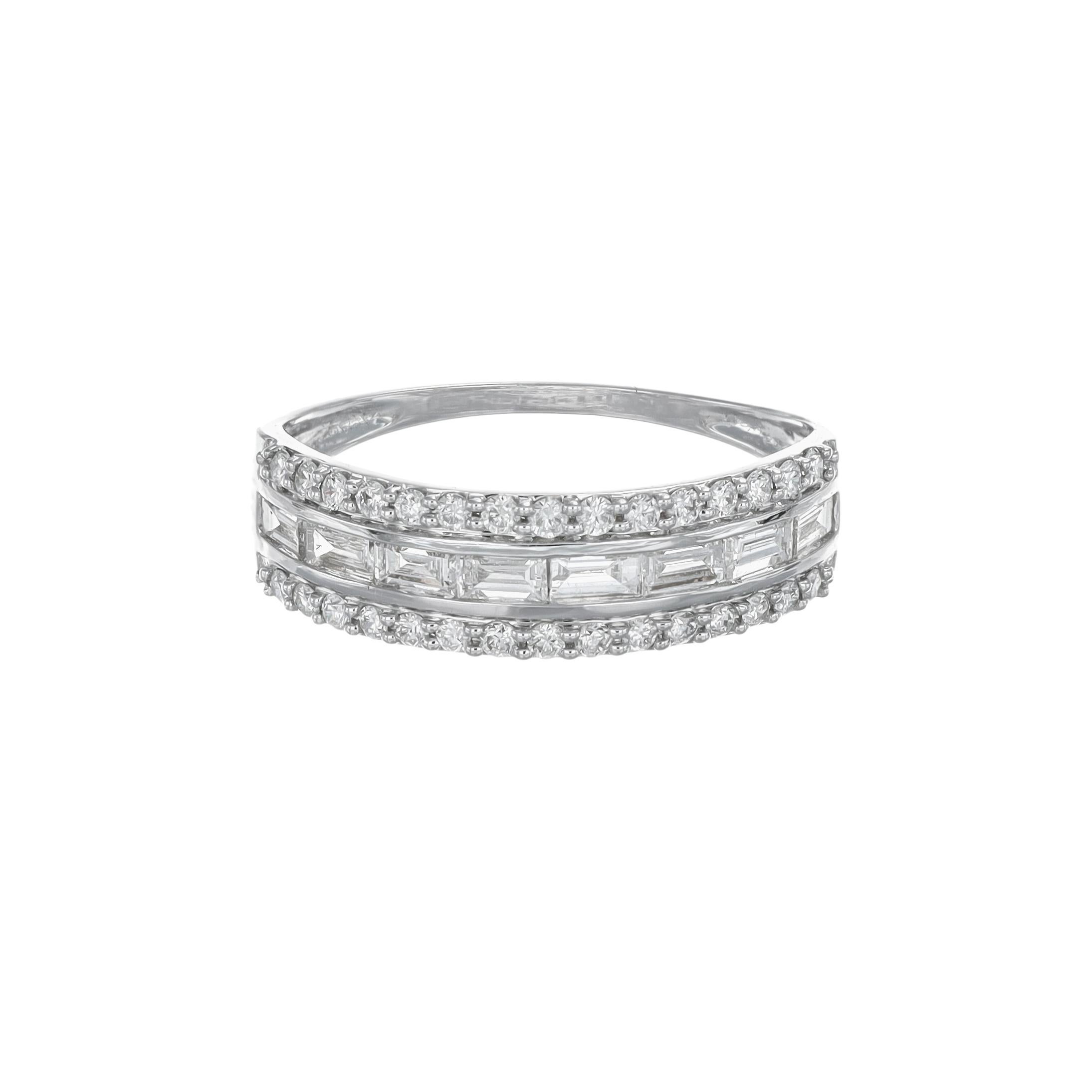 Moderner Ring mit natürlichem Diamant 0,55 Karat 18KT Weißgold (Baguetteschliff) im Angebot