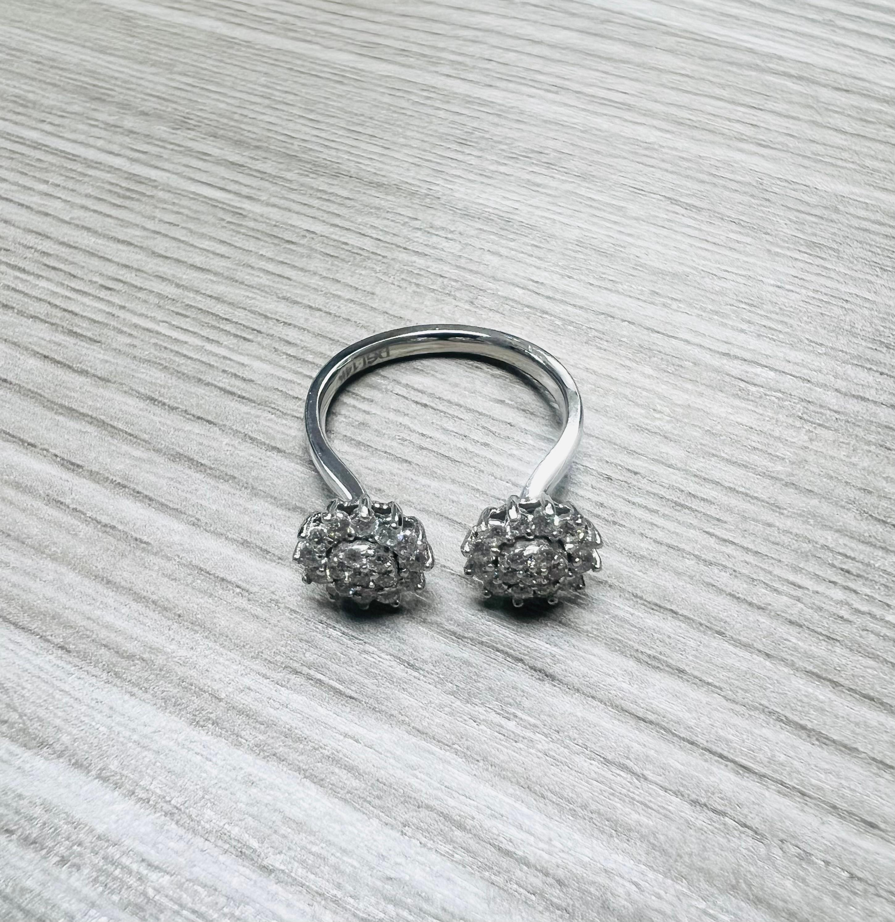 Anillo puño racimo diamante natural 0.68 quilates oro blanco en venta 5
